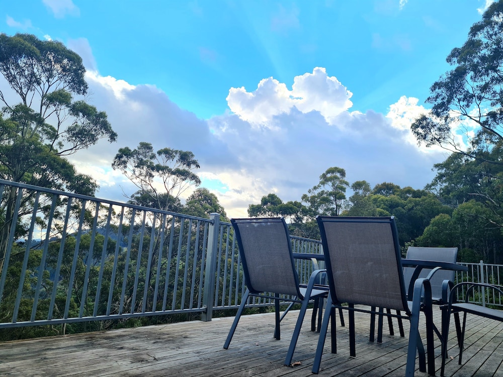 Family House, 2 Bedrooms, Mountain View, Mountainside photo 2