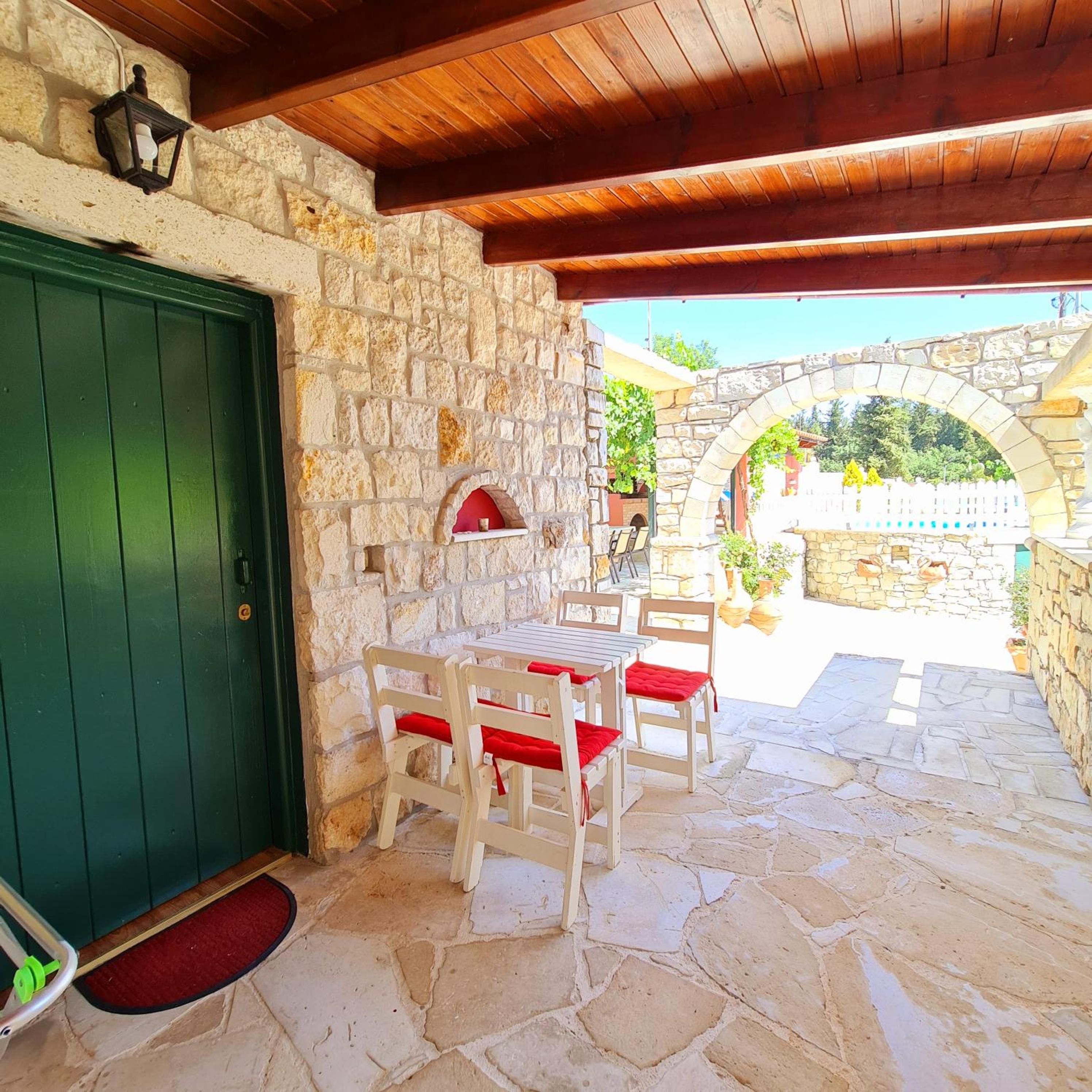 Villa photo 3
