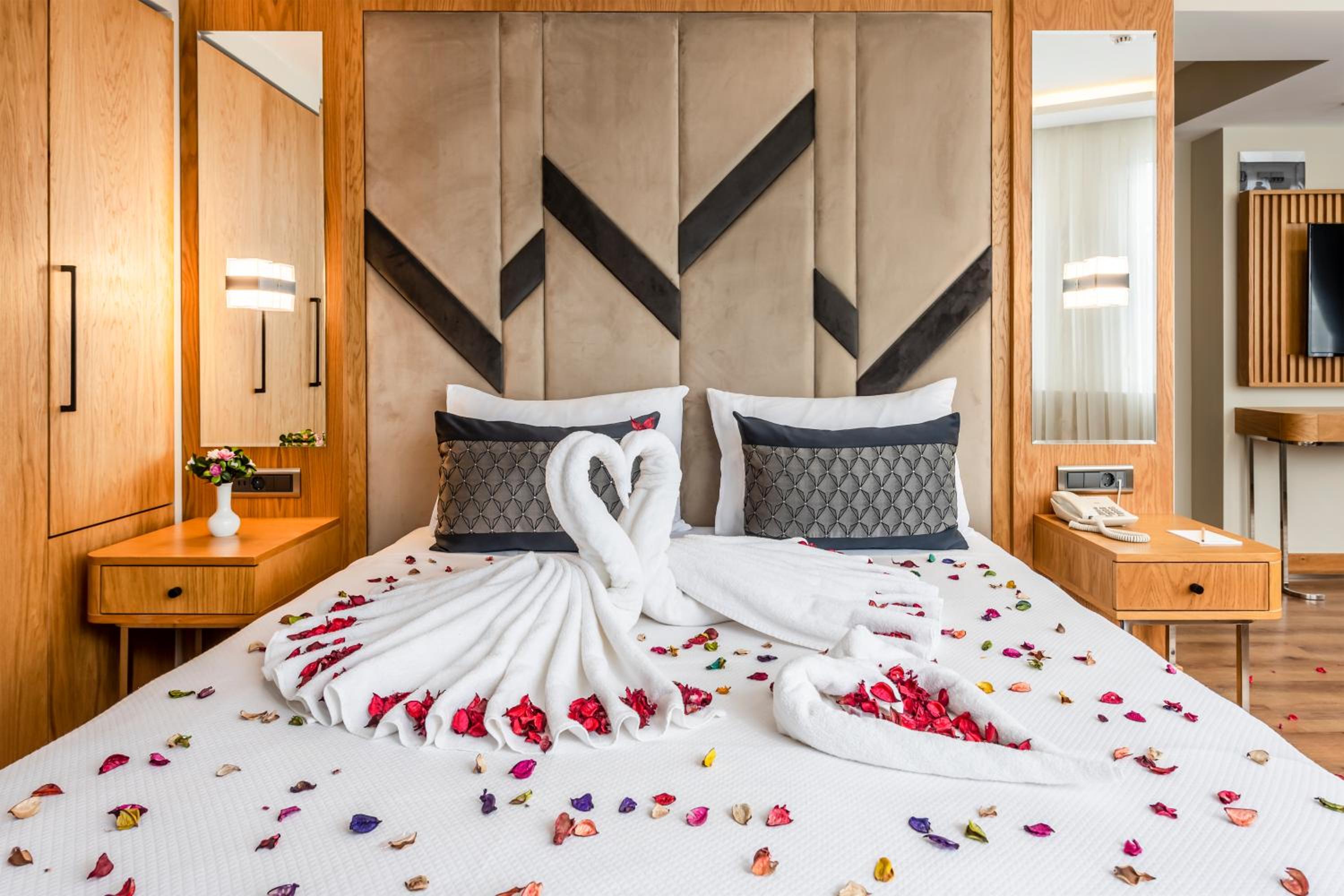 Deluxe Double or Twin Room photo 2