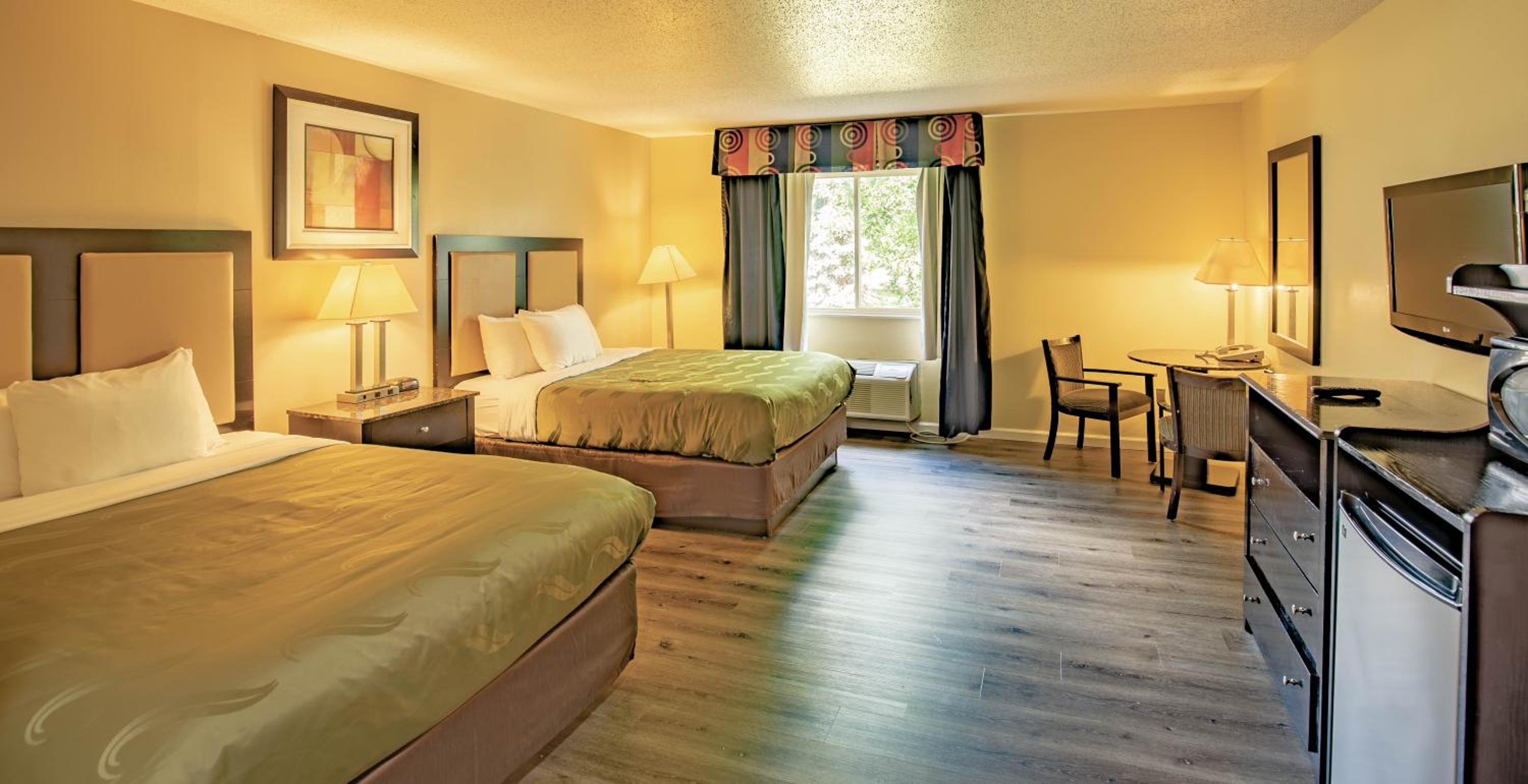 Standard Queen Room with Two Queen Beds - Non Smoking  photo 1
