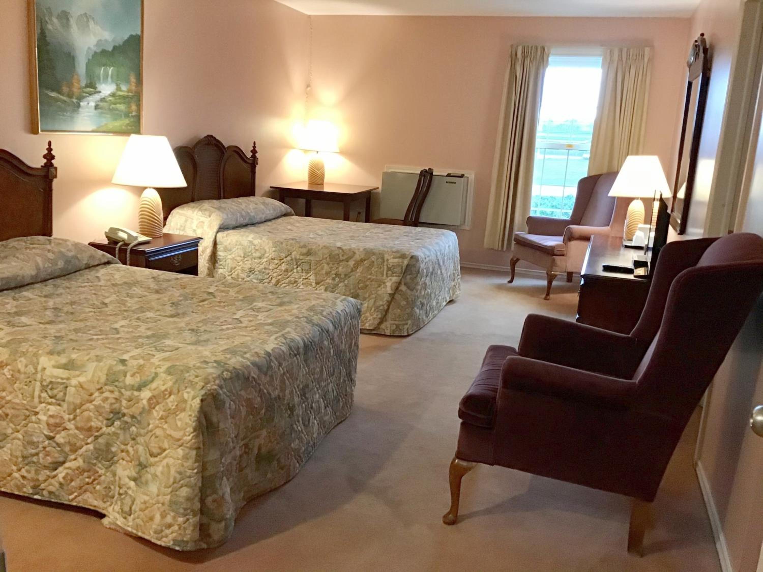 Double Room With Two Double Beds - Photo 11