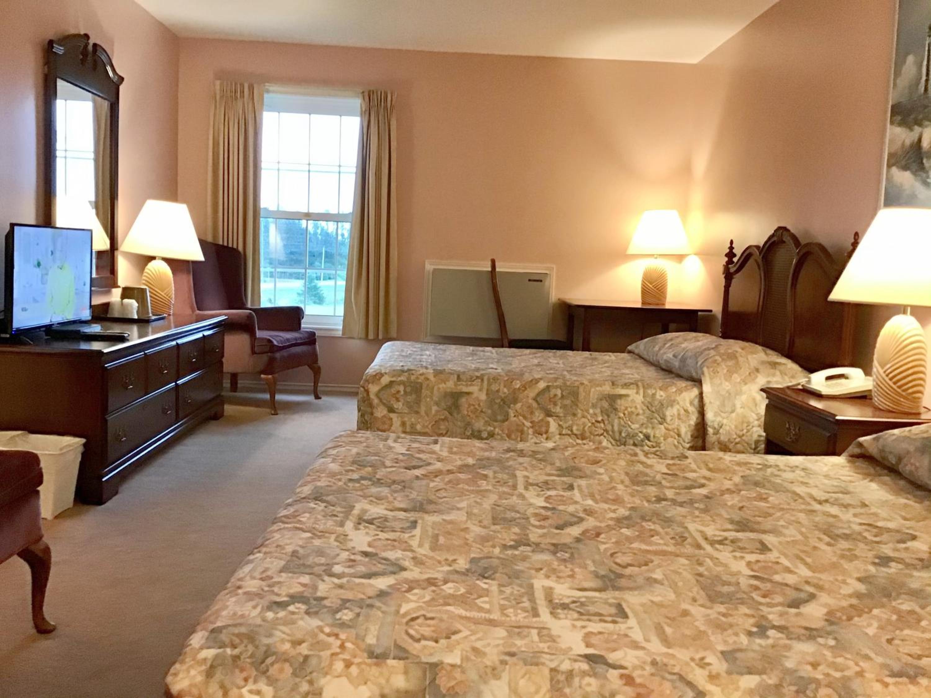 Double Room With Two Double Beds - Photo 7