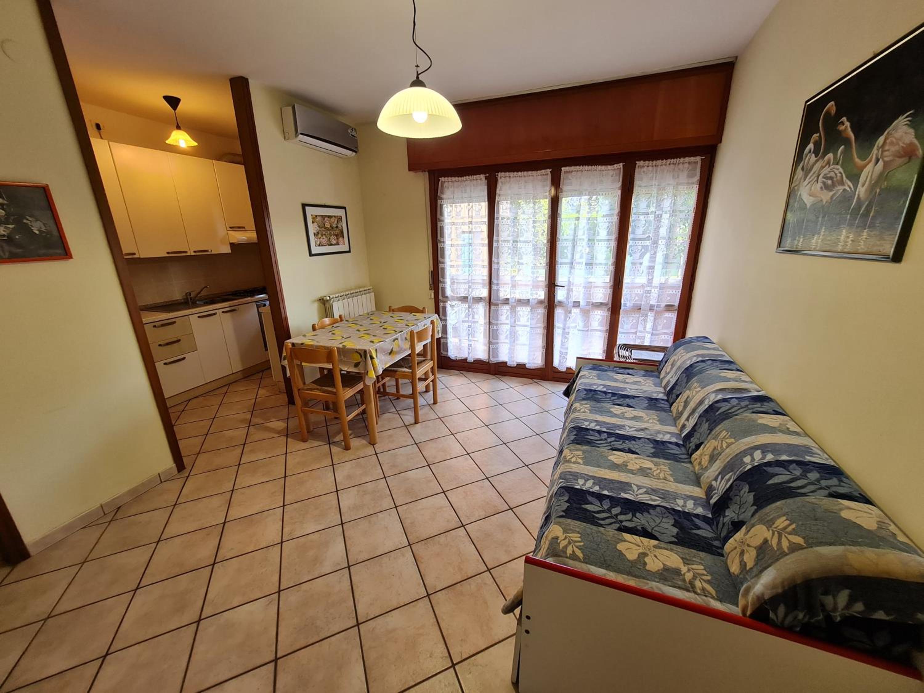 One-Bedroom Apartment with Balcony photo 1