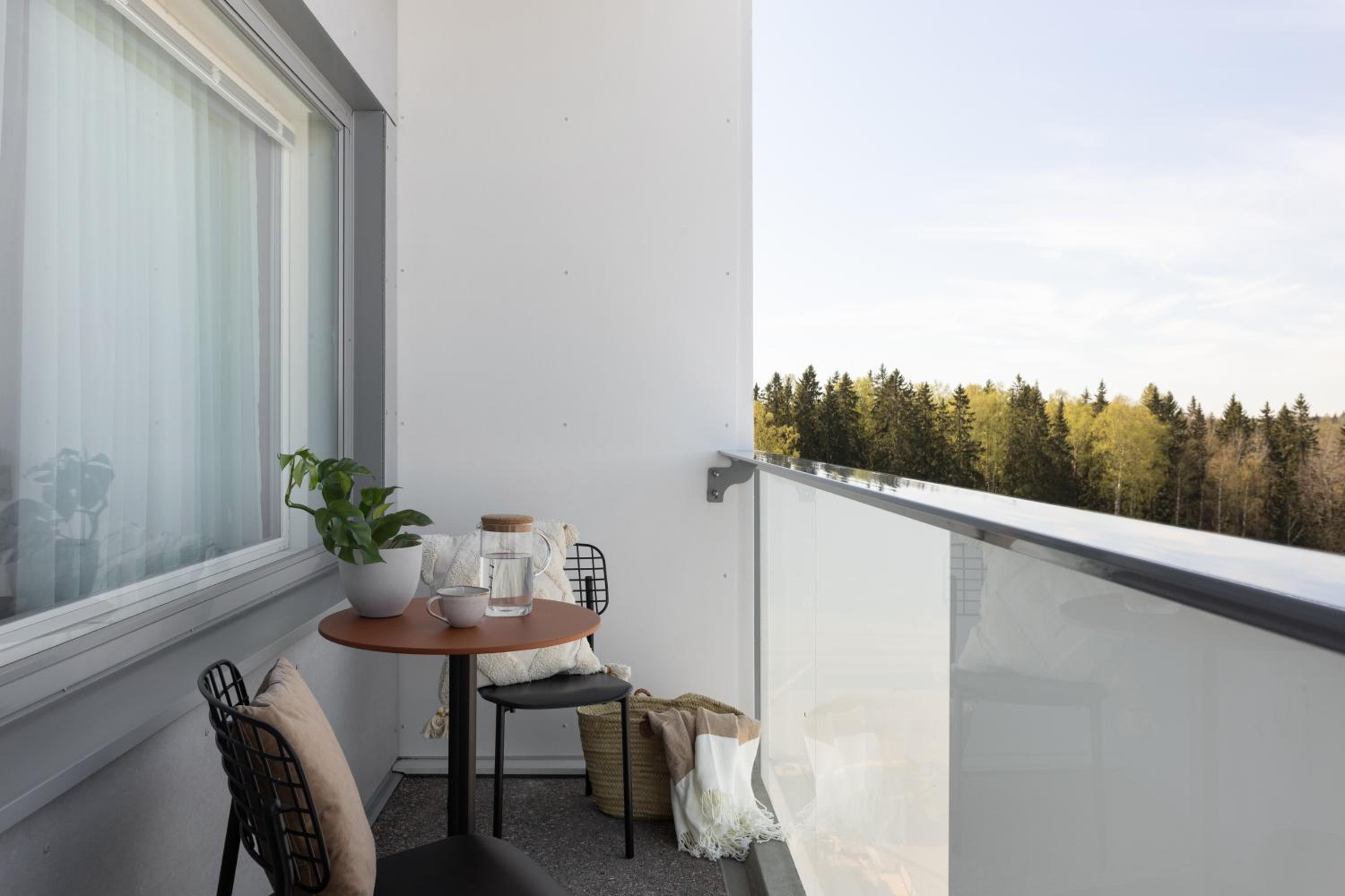 Compact-studio with a view - Photo 7