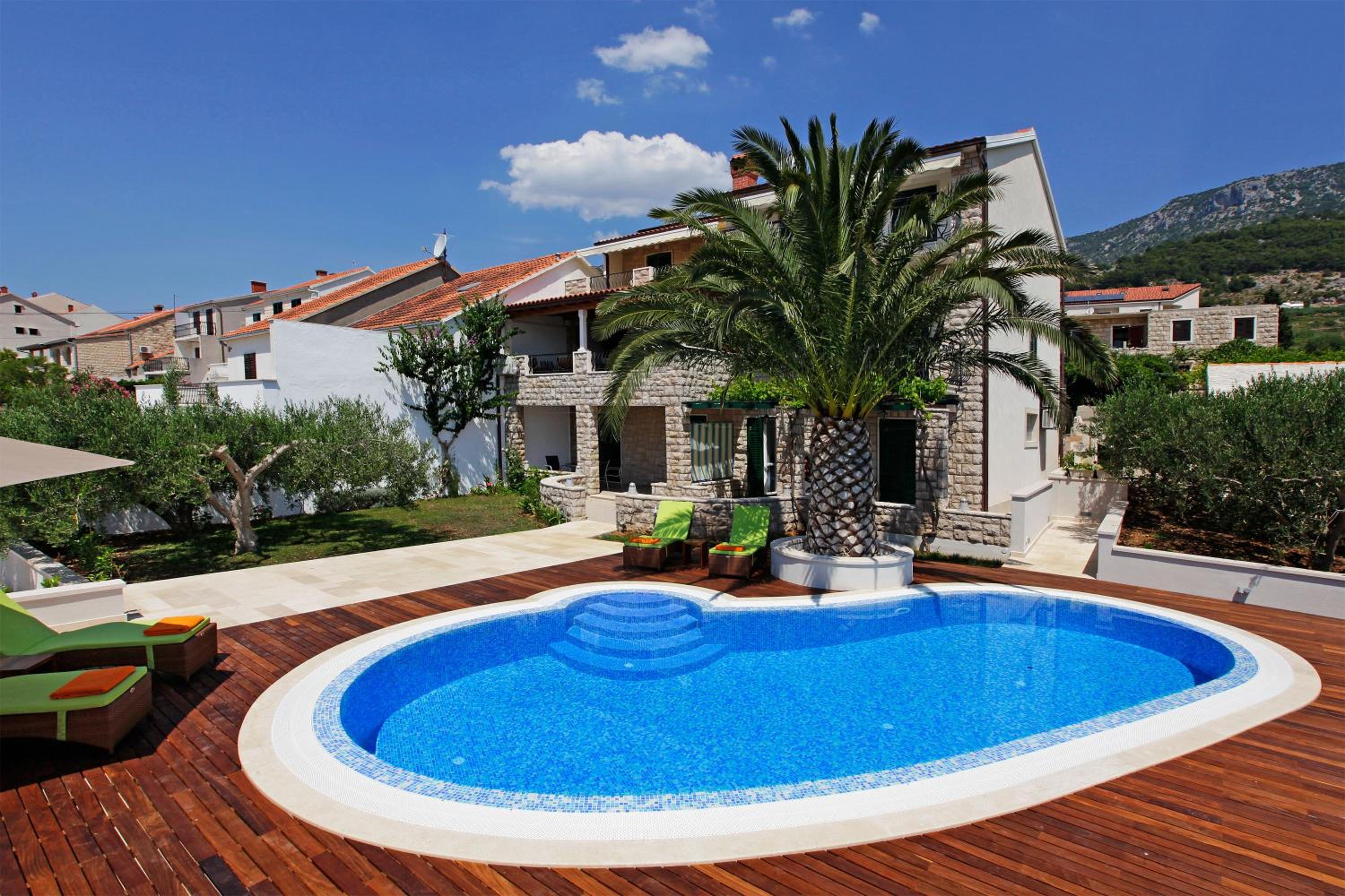 One-Bedroom Apartment with Terrace and Sea View - Photo 14