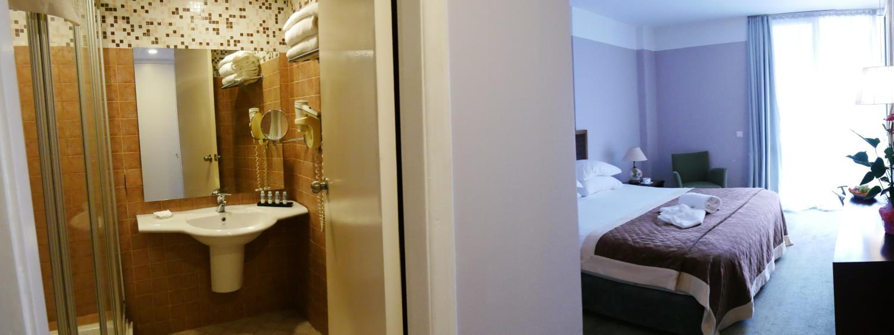 Standard Double Room photo 2