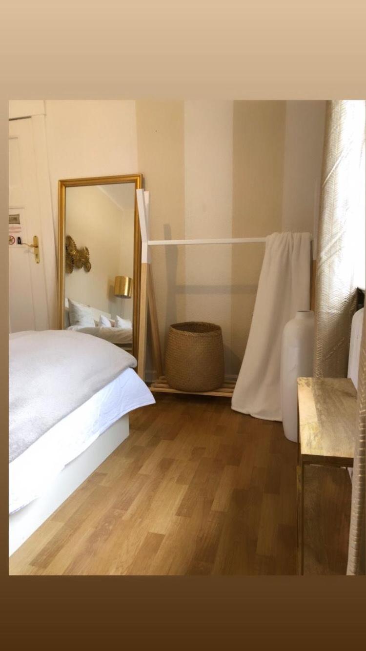 Twin Room with Shared Bathroom photo 2