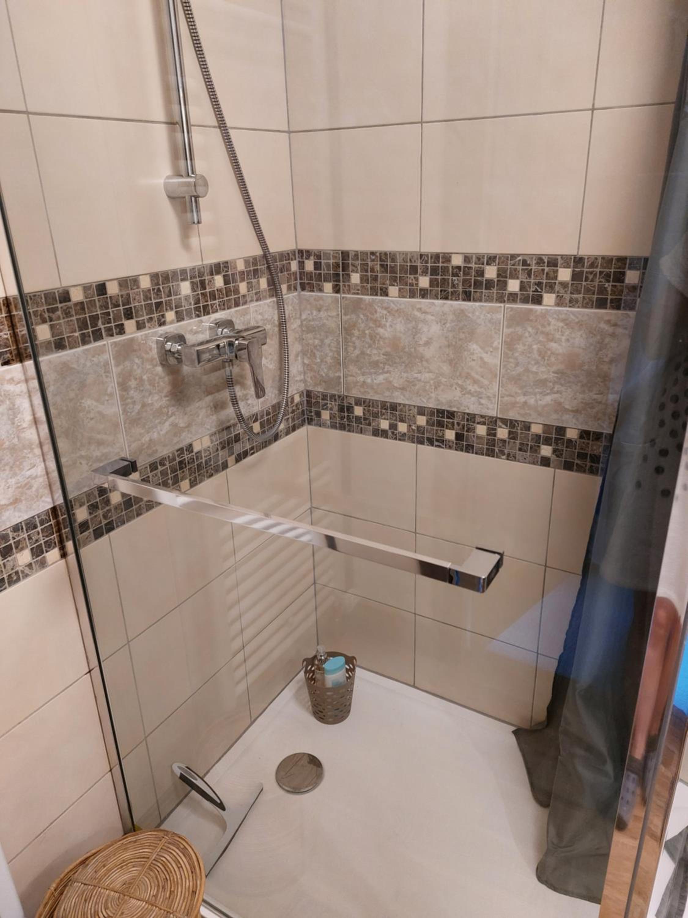 Deluxe Double Room with Shower photo 1