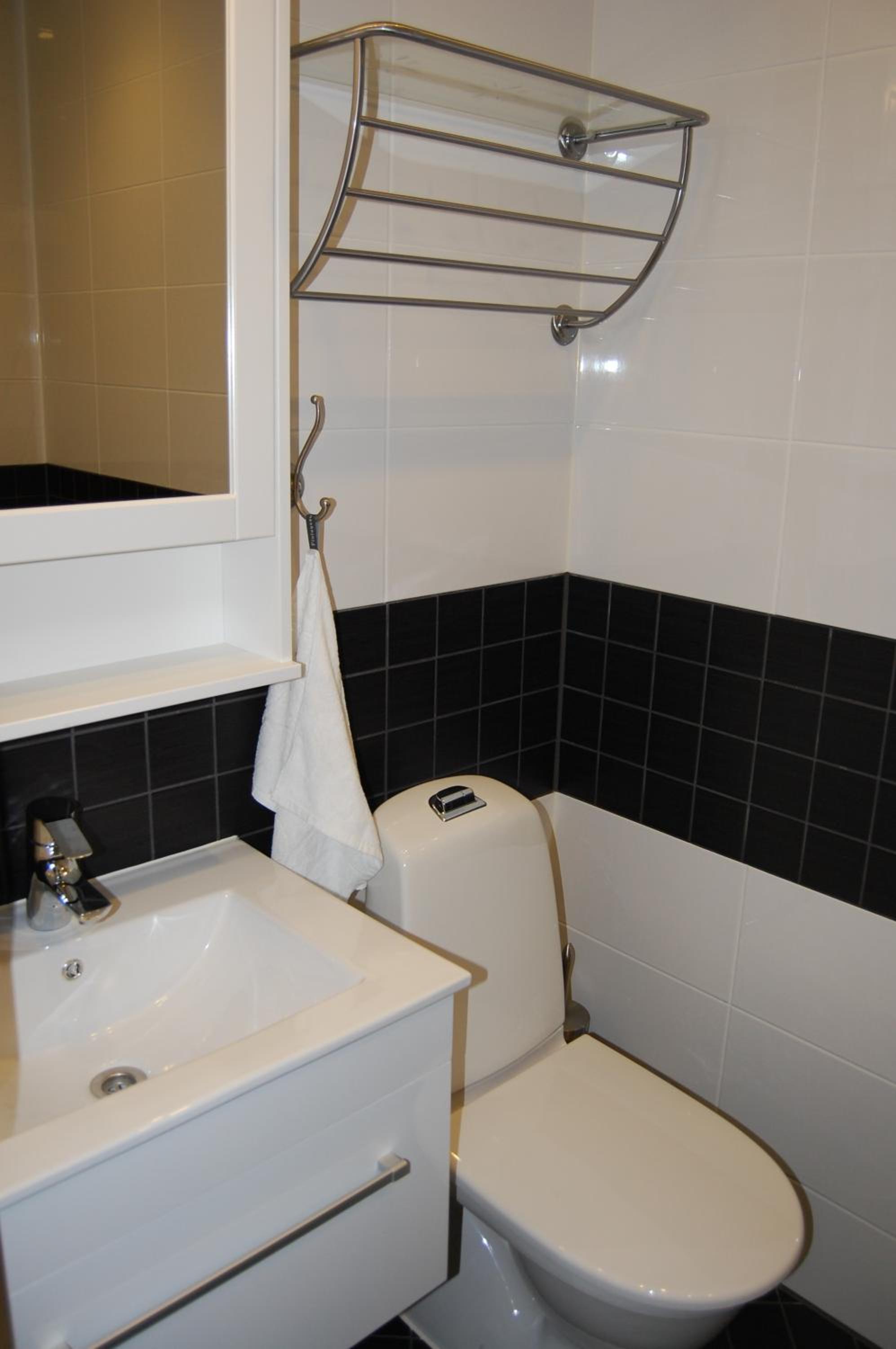 Standard Double Room - Photo 6