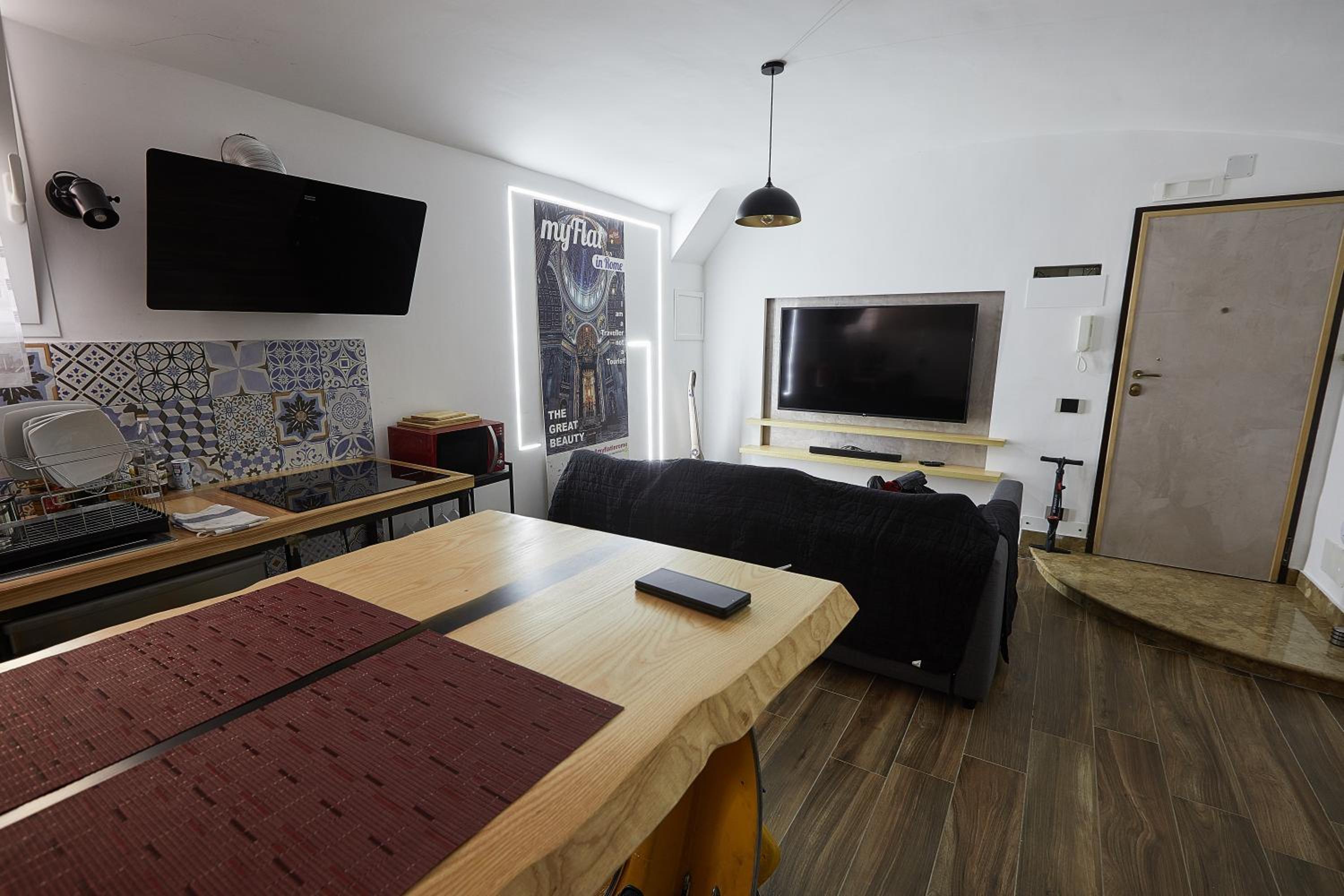 Deluxe Apartment