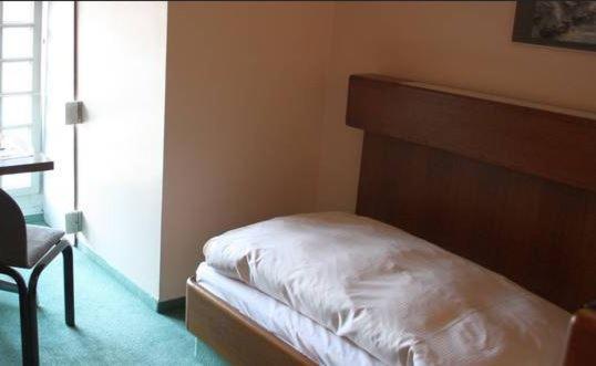 Single Room photo 3