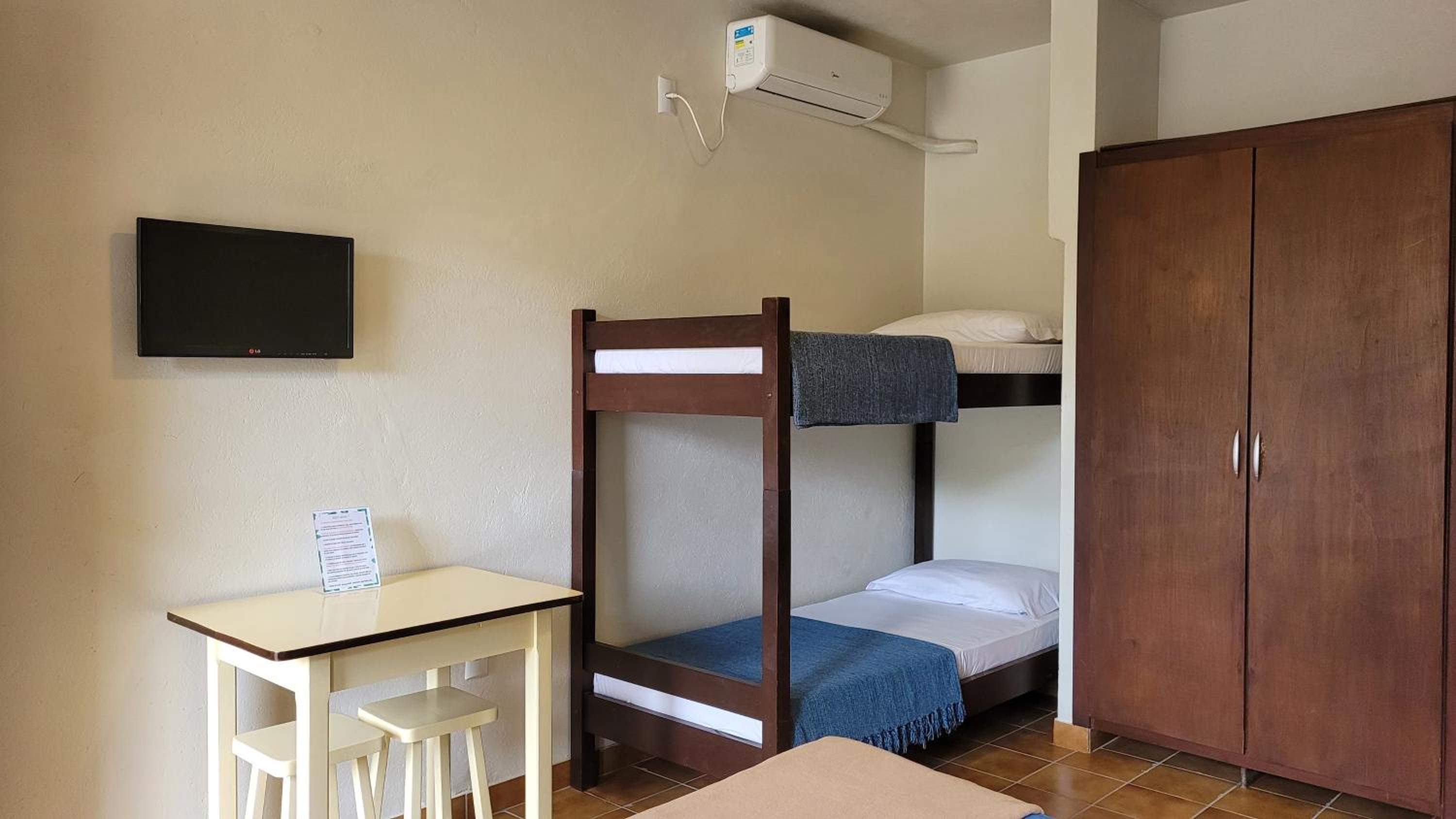 Standard Quadruple Room photo 3