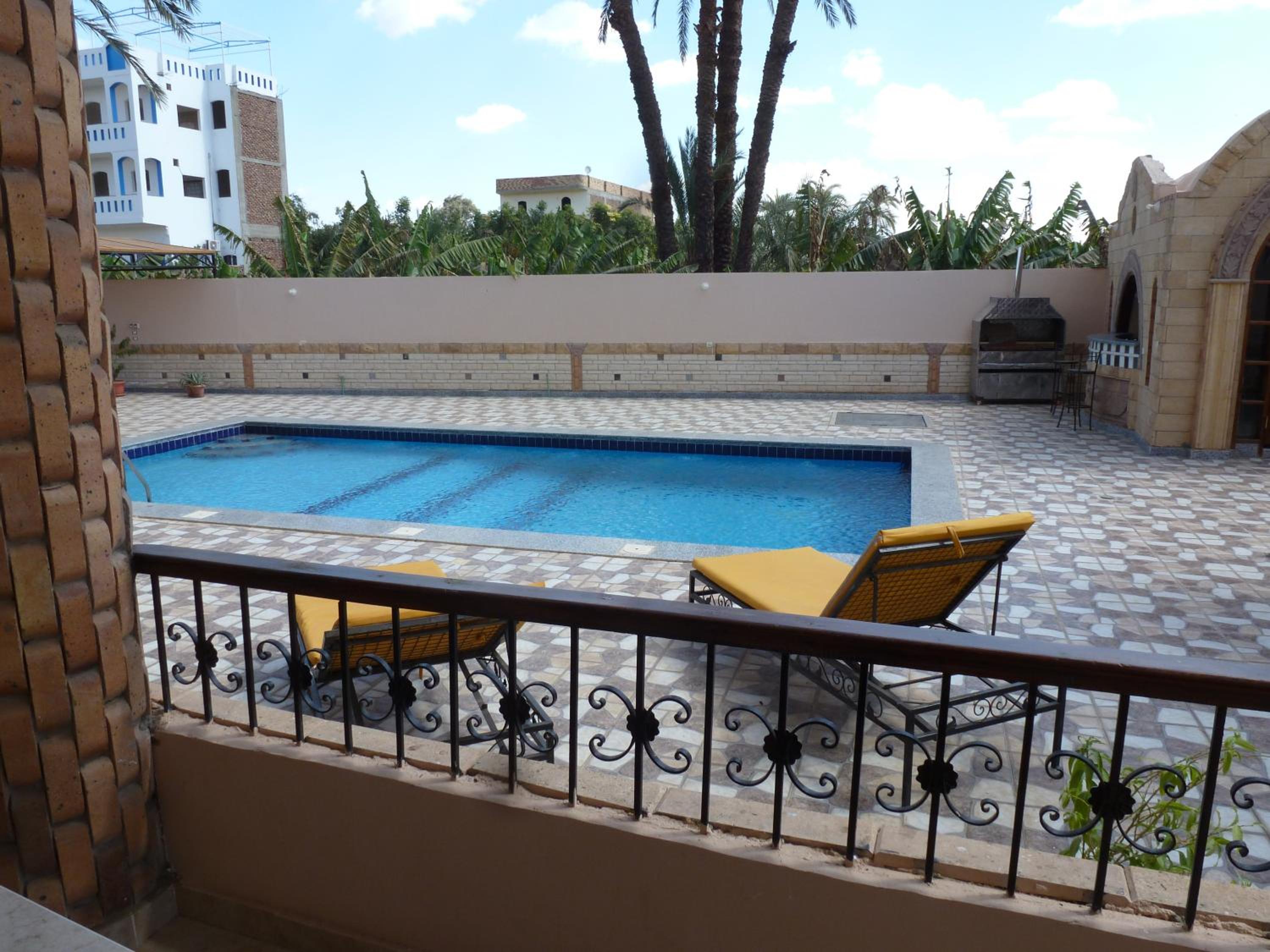 Deluxe Double Room with Balcony photo 3