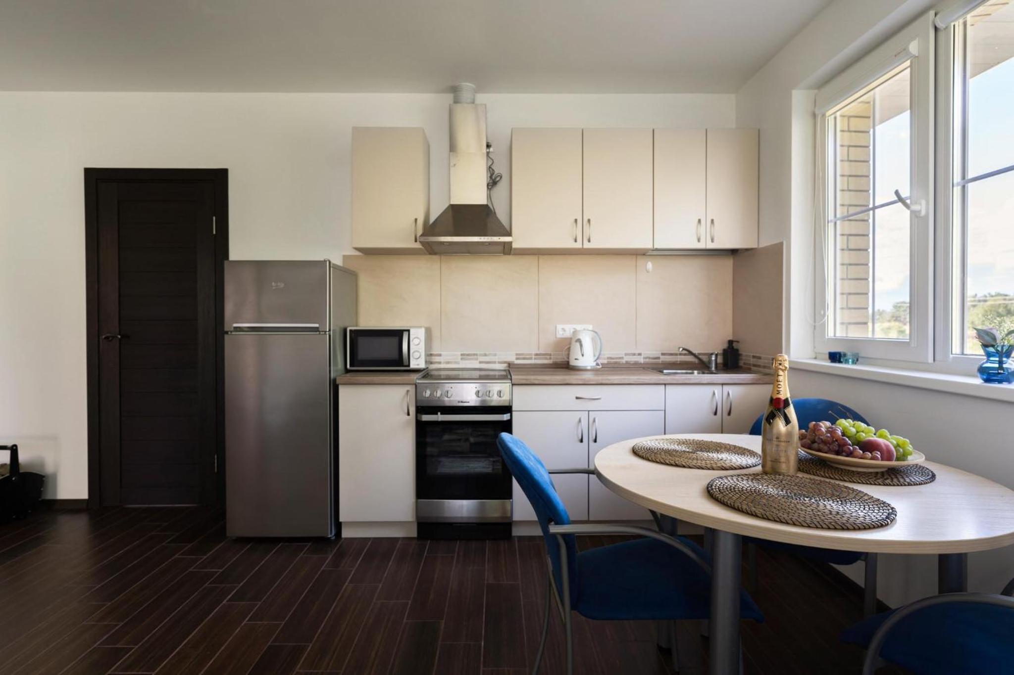 Apartment - Photo 8