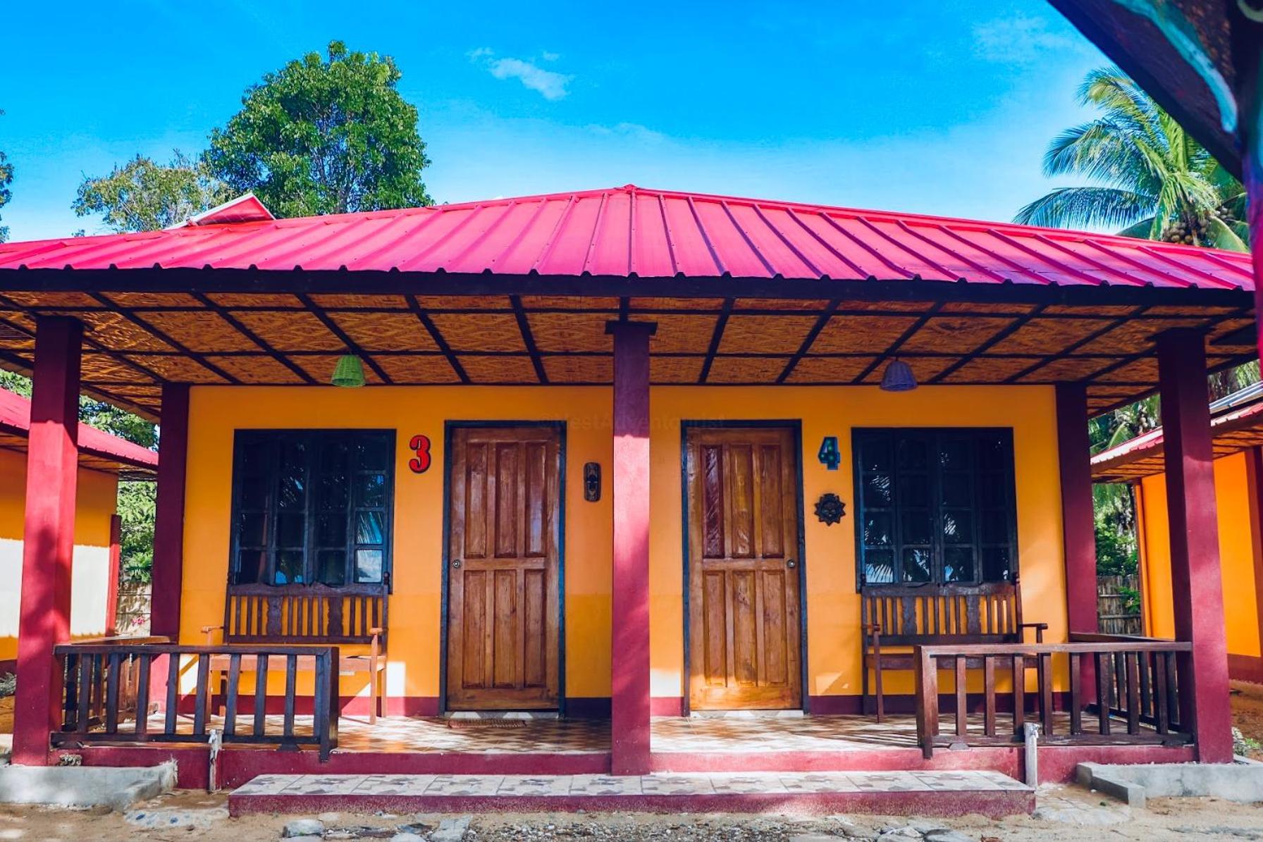 Bungalow with Sea View - Photo 2