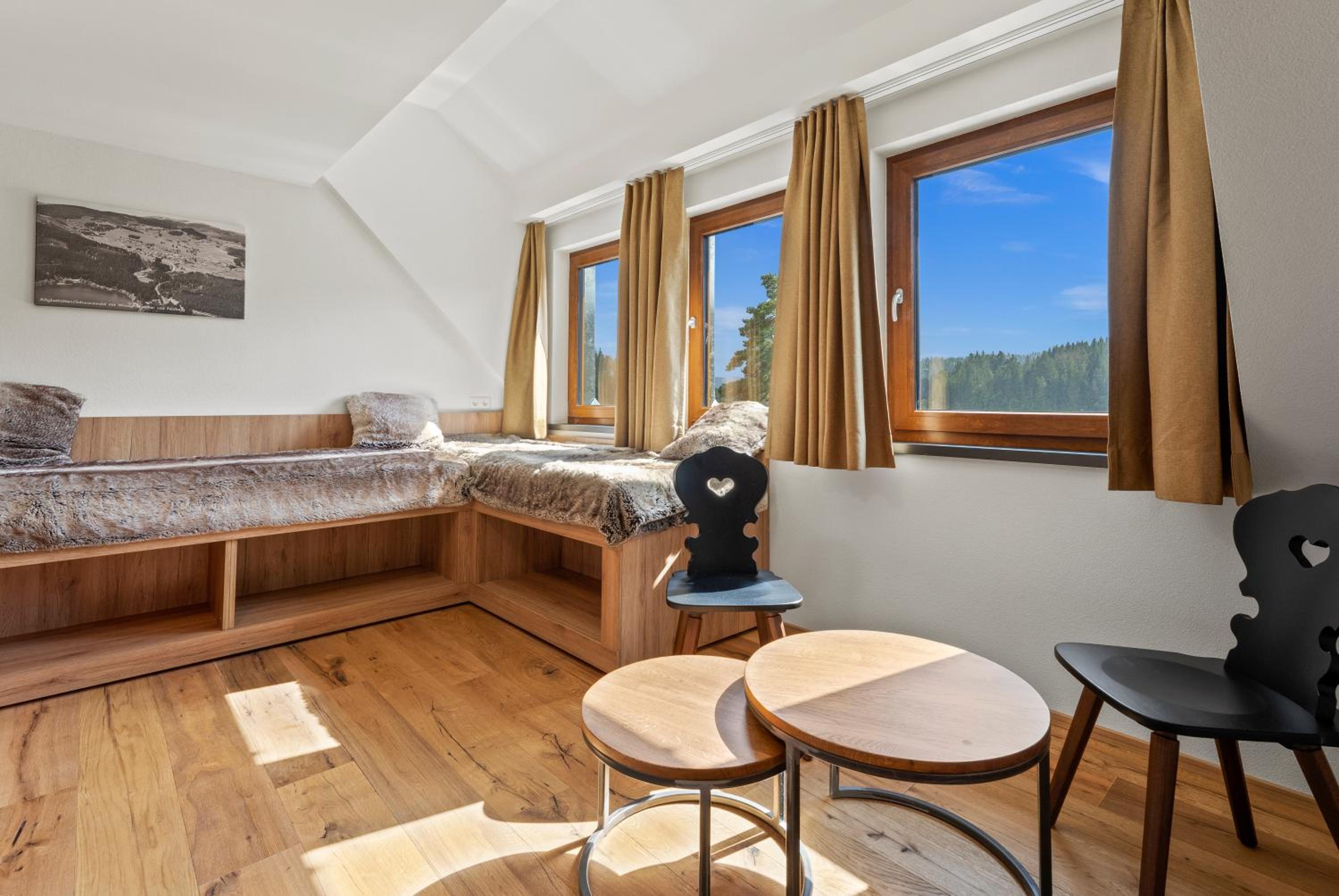 Grand Double Room with Lake View