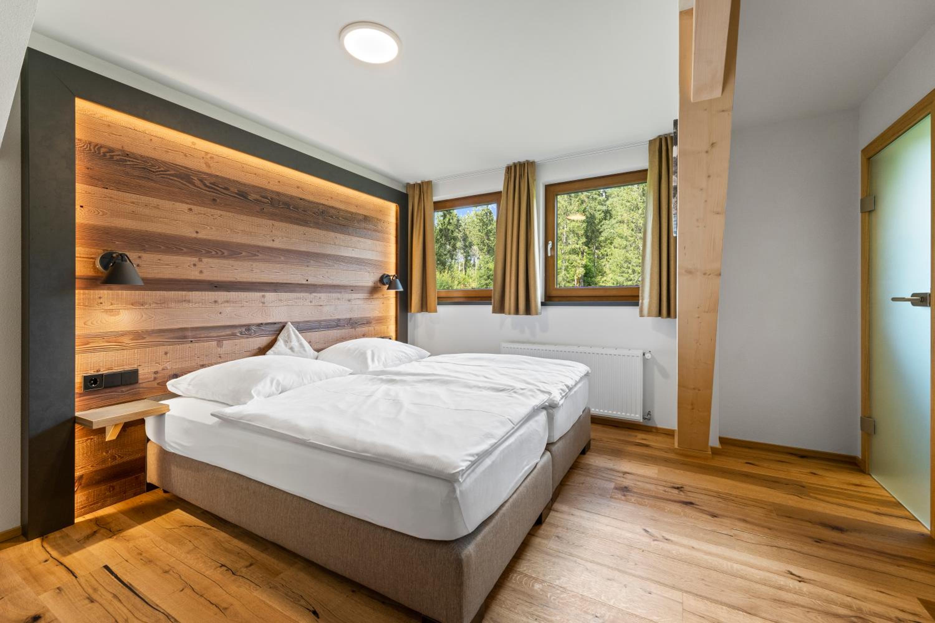 Budget Double Room with Forest View - Photo 2