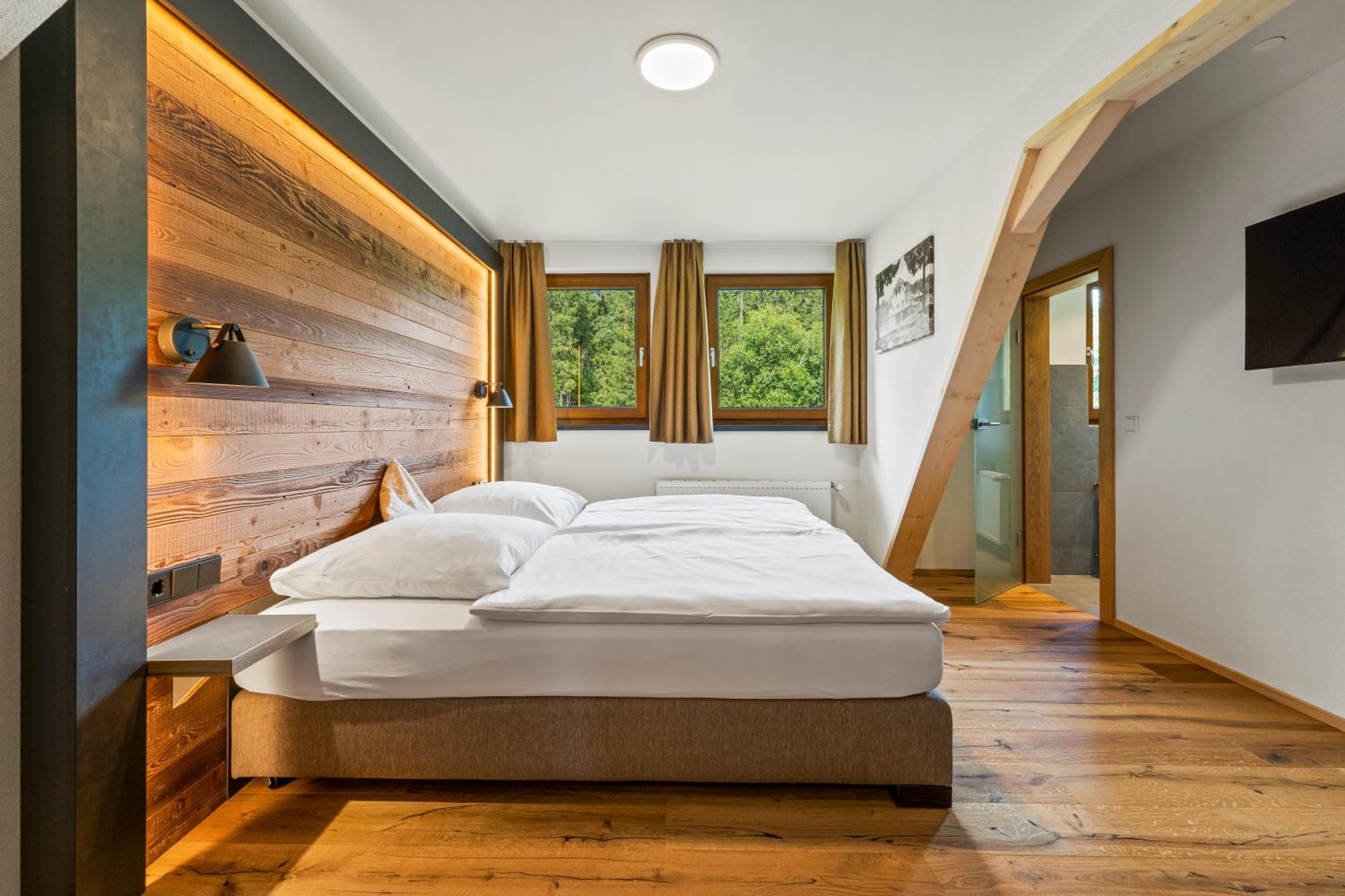 Budget Double Room with Forest View - Photo 1