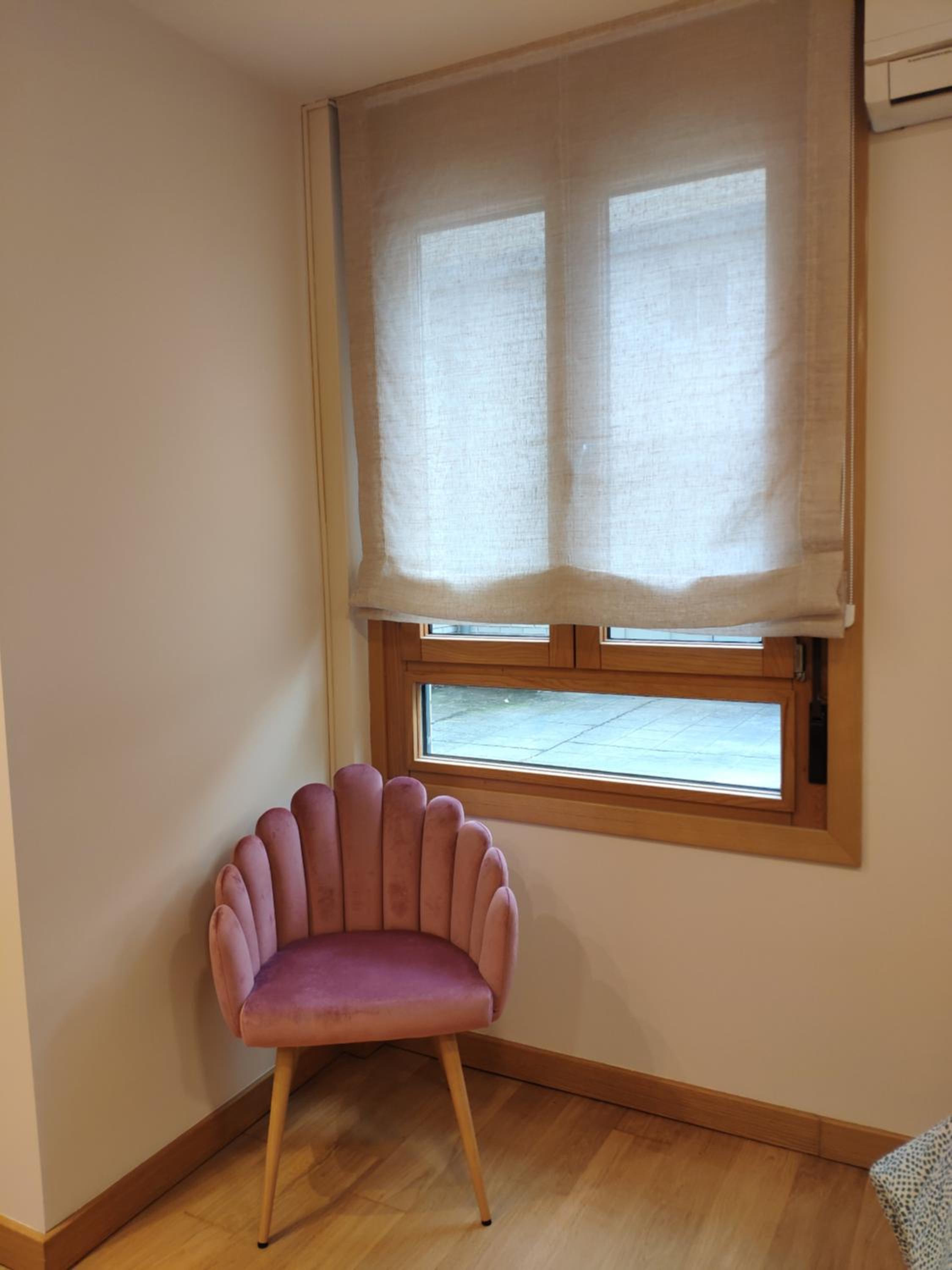 One-Bedroom Apartment - Photo 16
