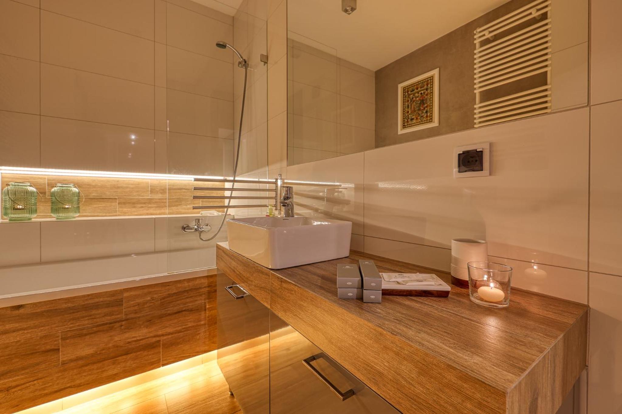 Apartment - Photo 11
