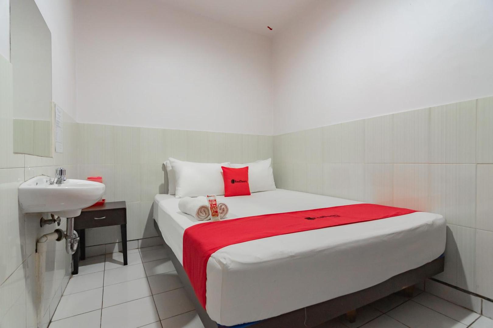 Double Room - Photo 5