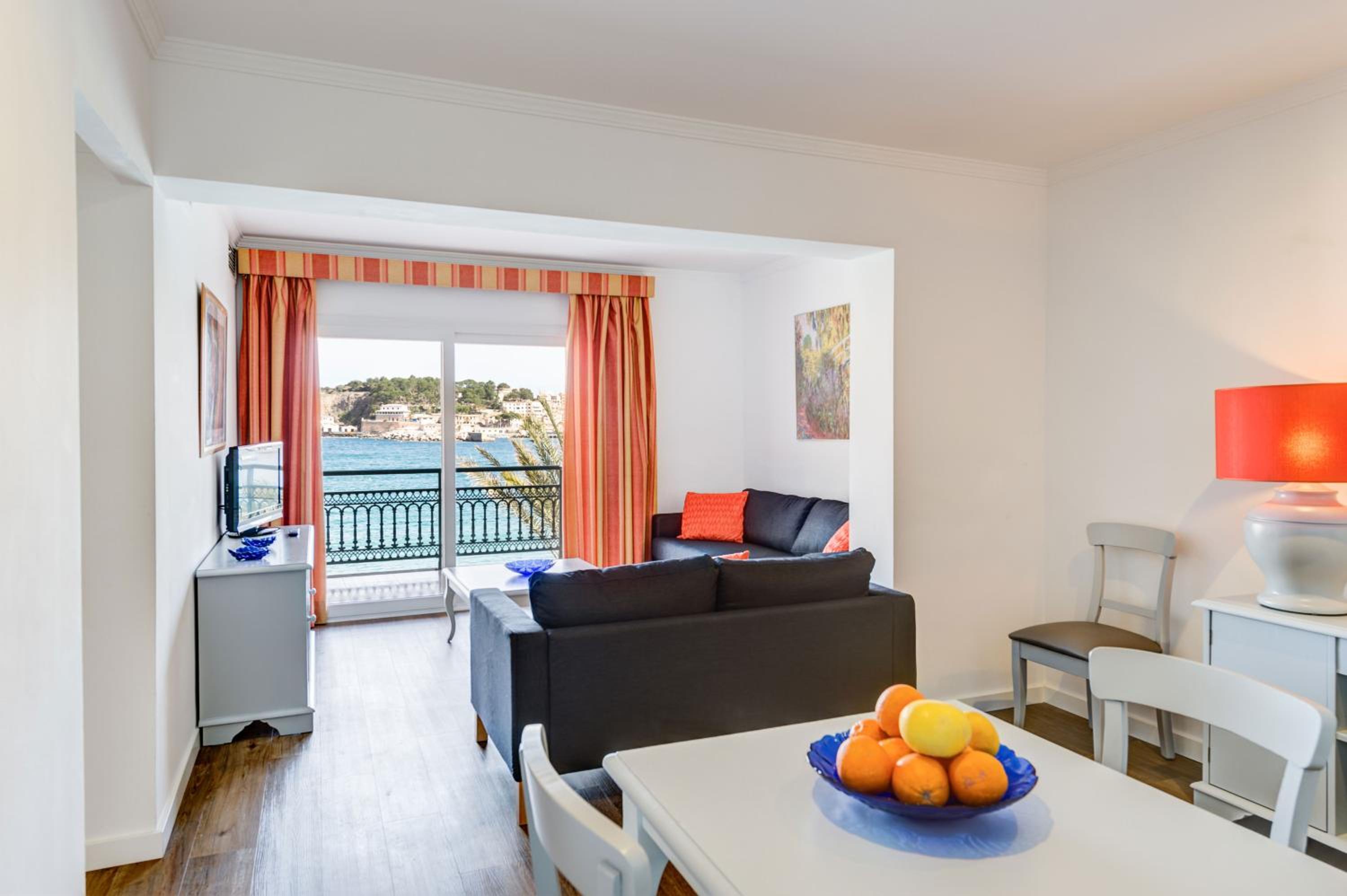 Apartment with Sea View photo 3