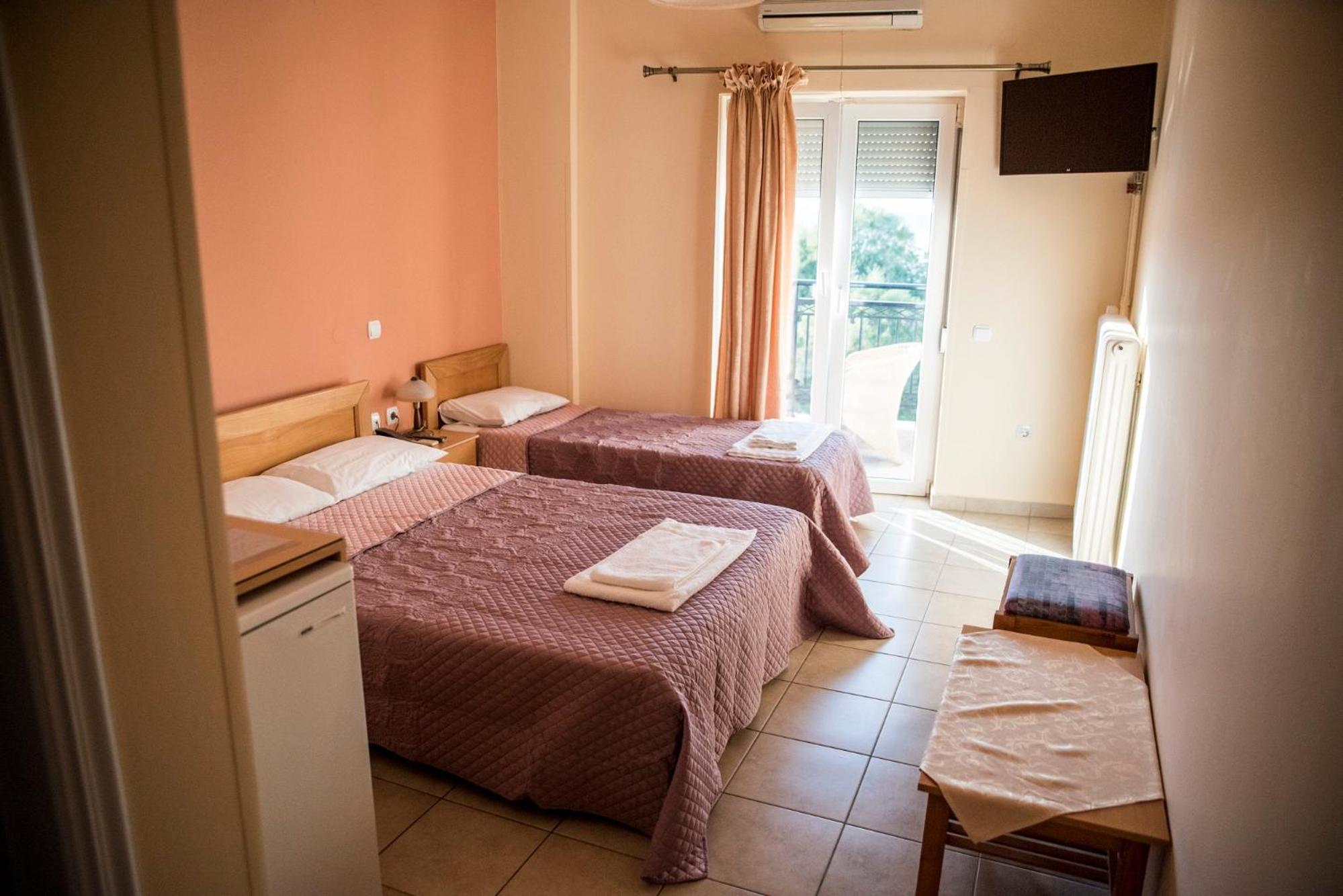 Twin Room with City View photo 3