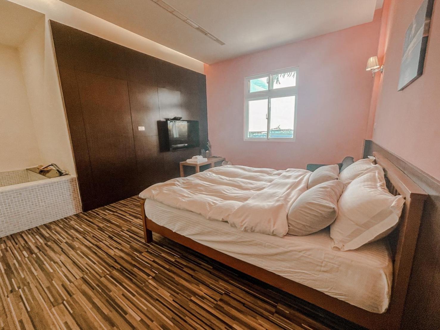 Double Room with Private Bathroom photo 1