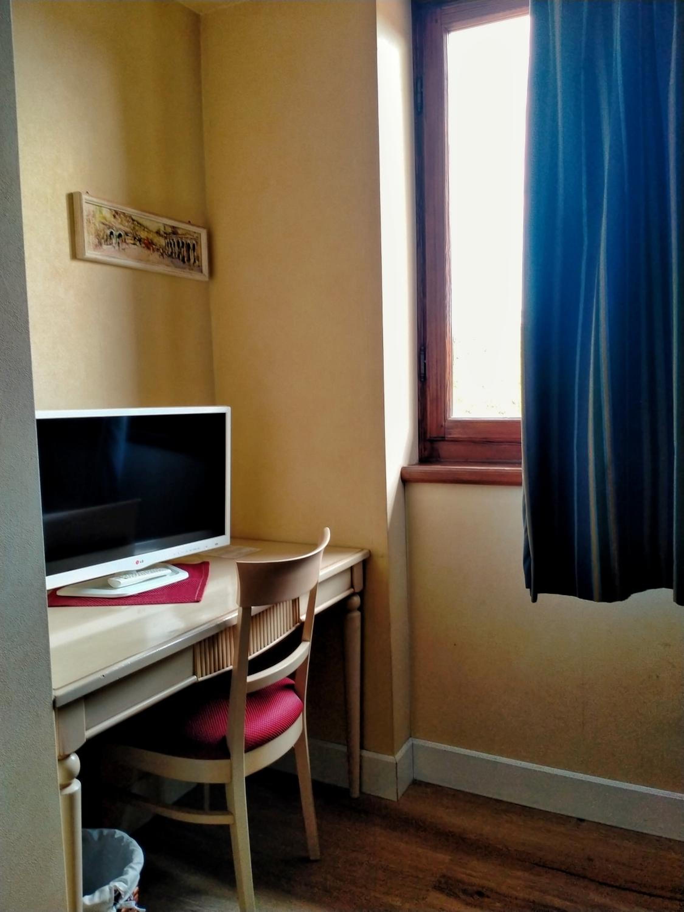 Double Room - Photo 3