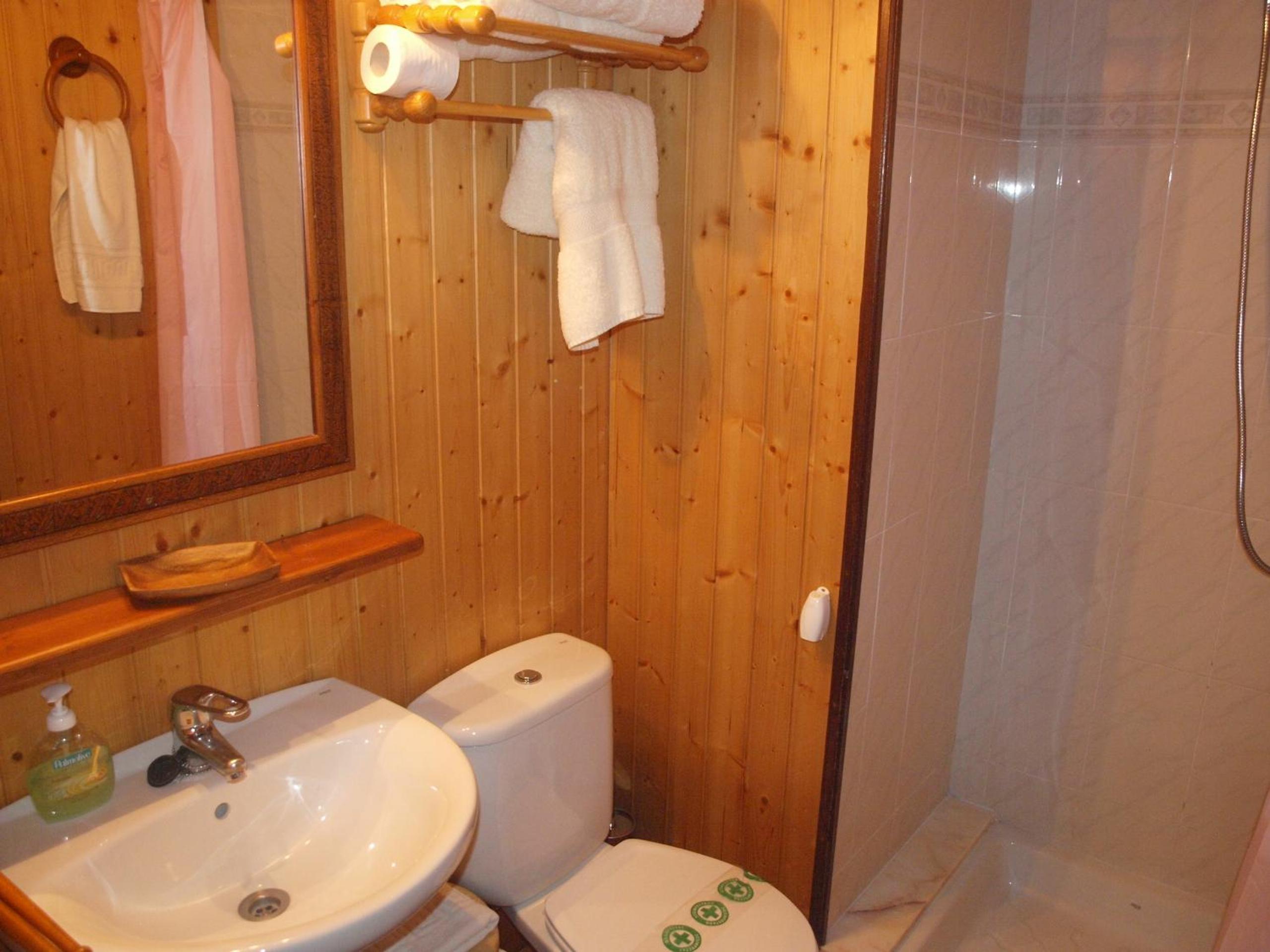 Budget Double or Twin Room photo 3
