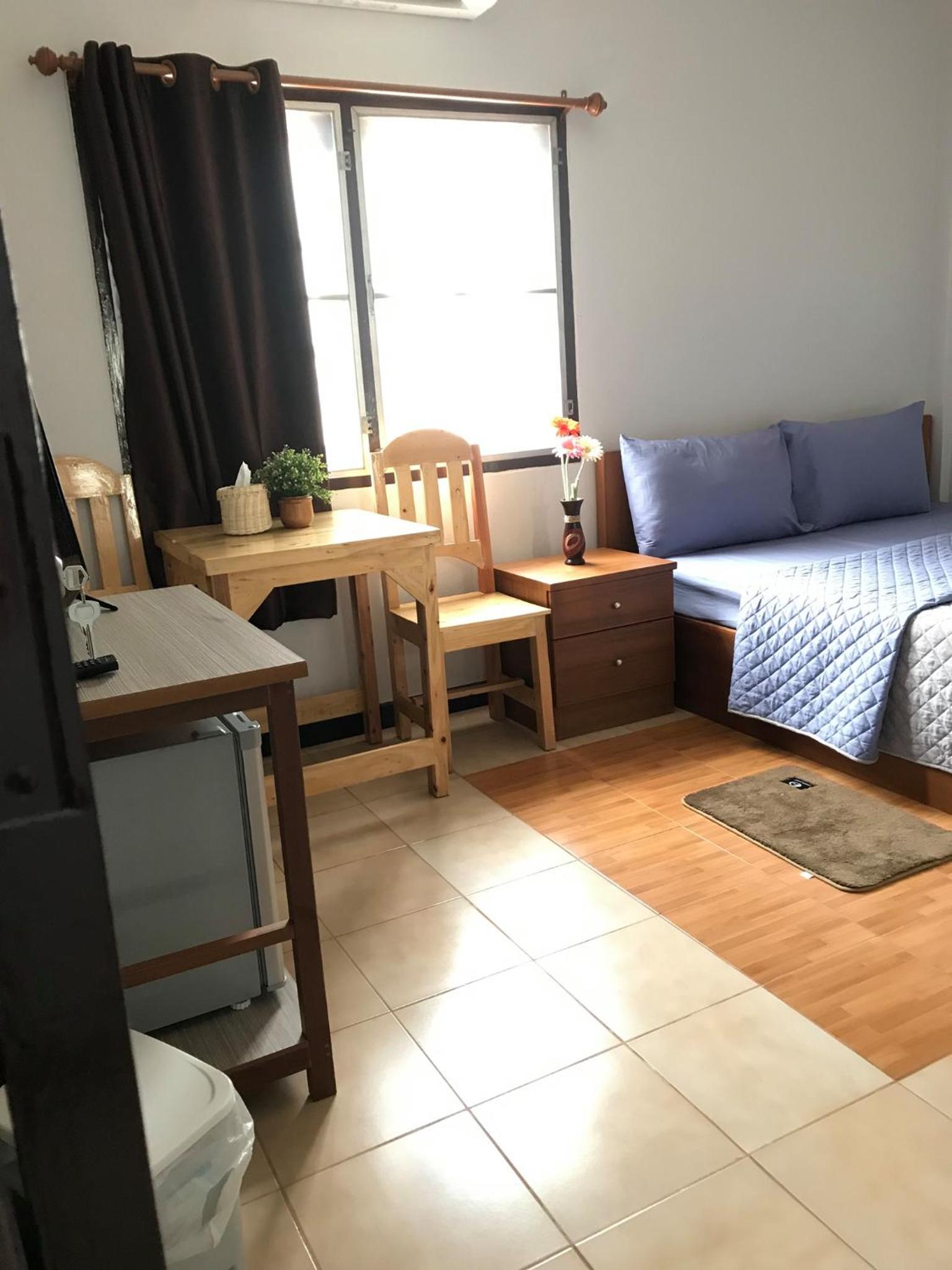 Deluxe Queen Room - Photo 1
