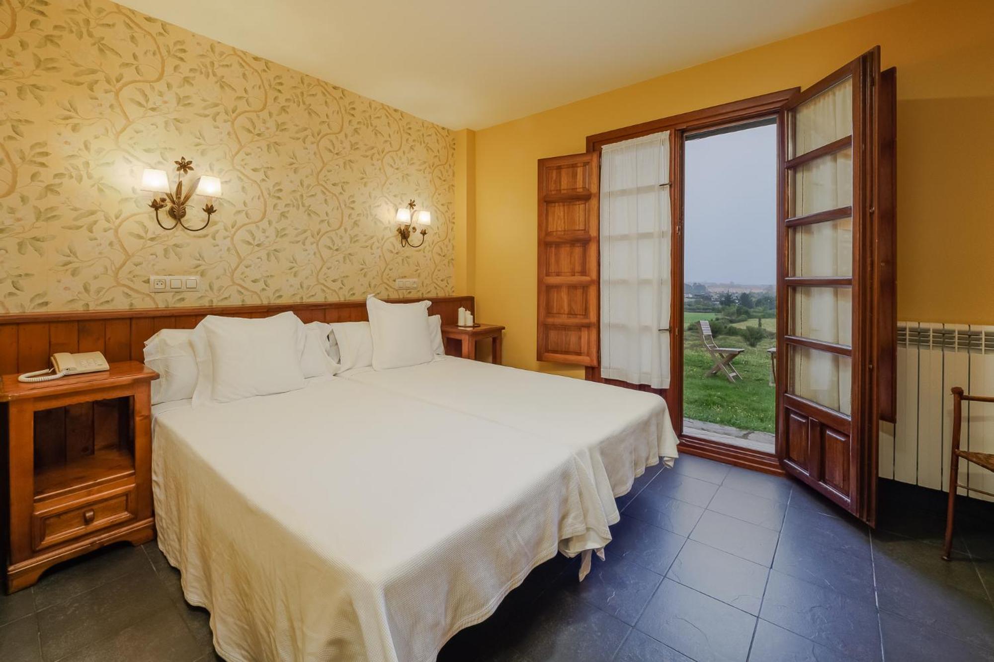 Habitación Estándar Doble con Vista al Jardín