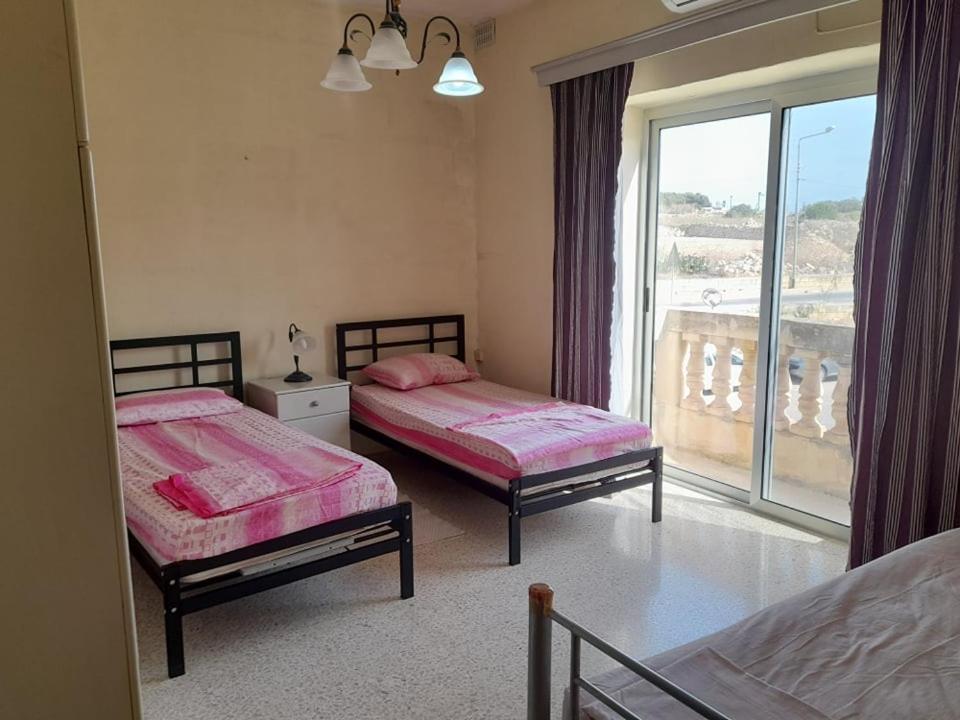 Twin Room with Shared Bathroom