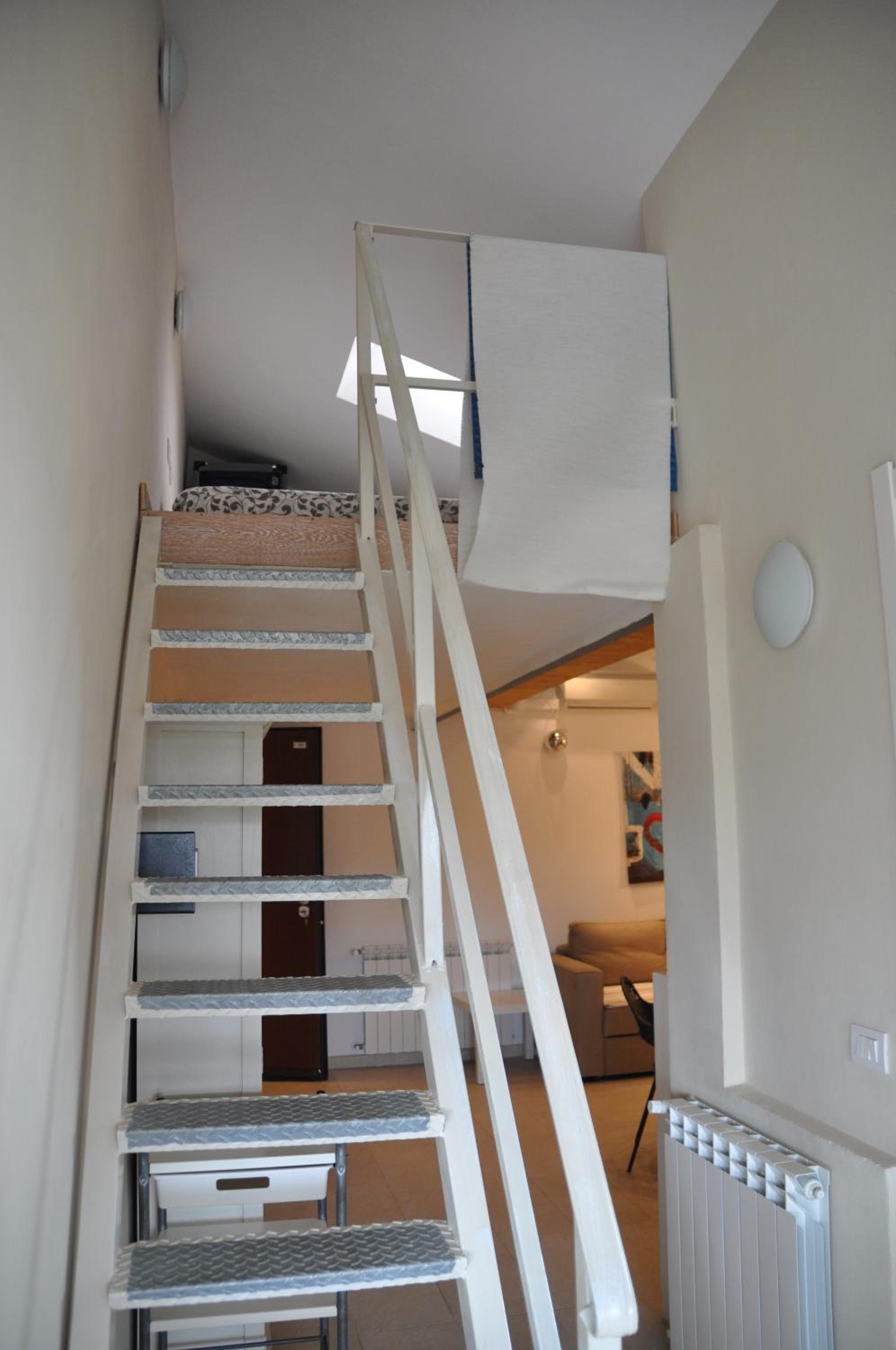 One-Bedroom Apartment with Sea View - Split Level photo 3