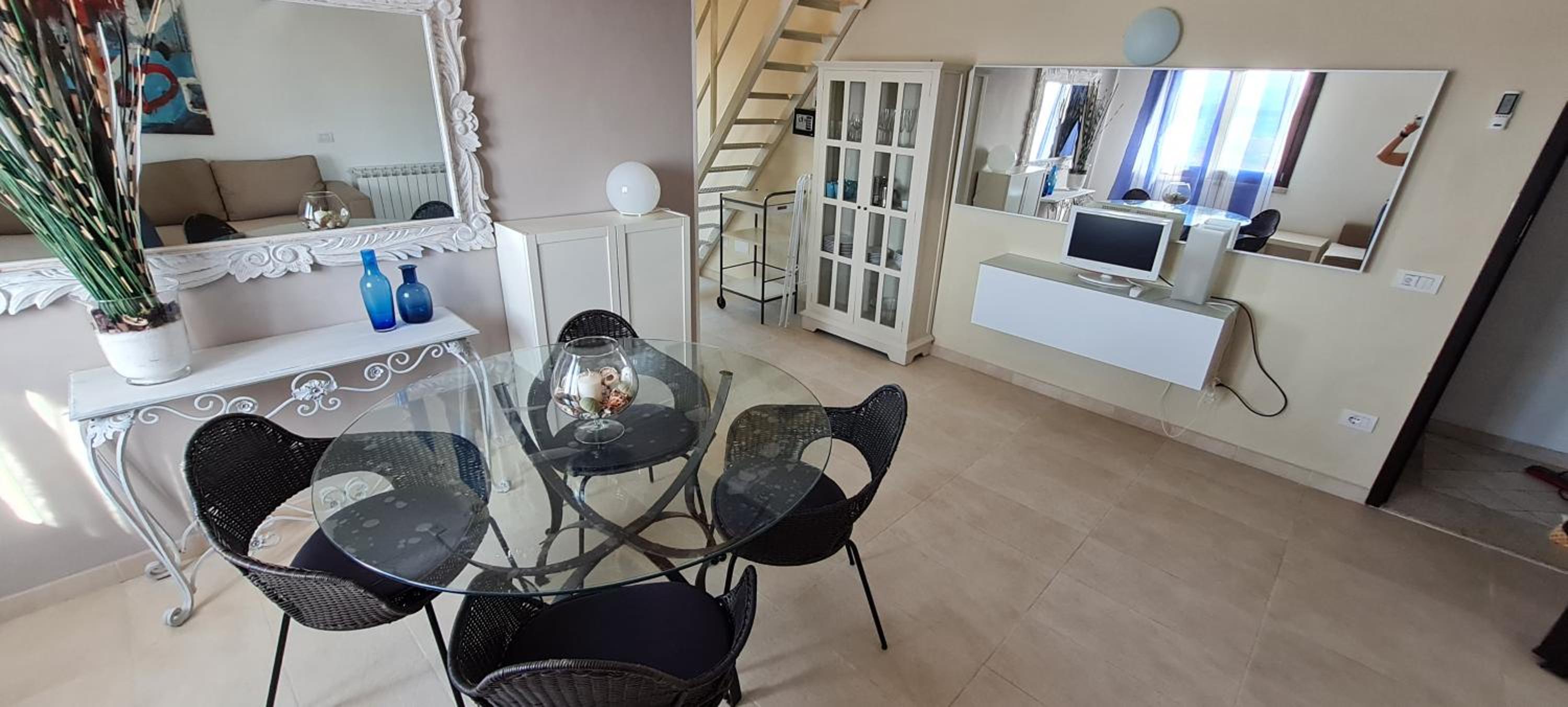 One-Bedroom Apartment with Sea View - Split Level photo 1