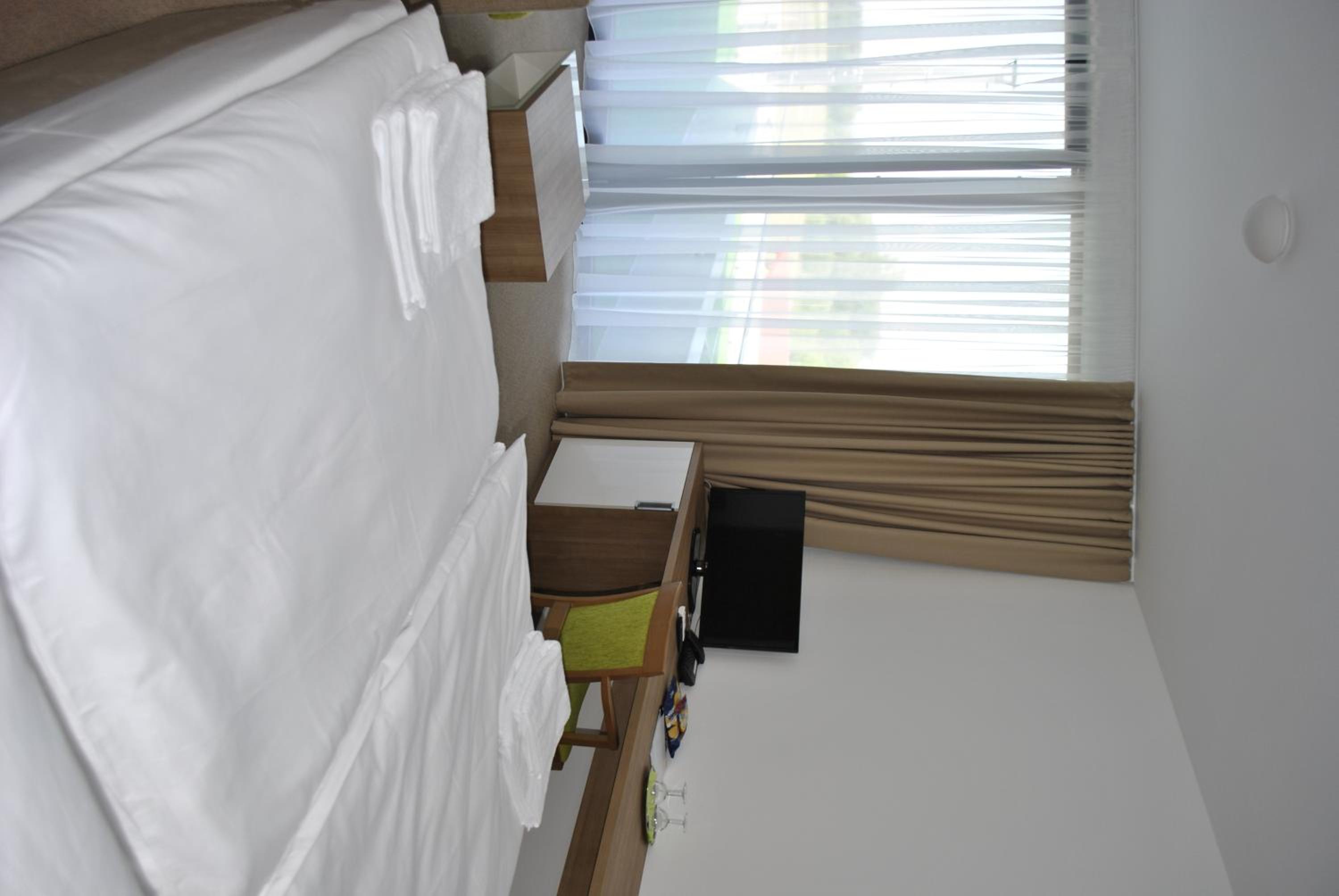 Twin Room photo 2