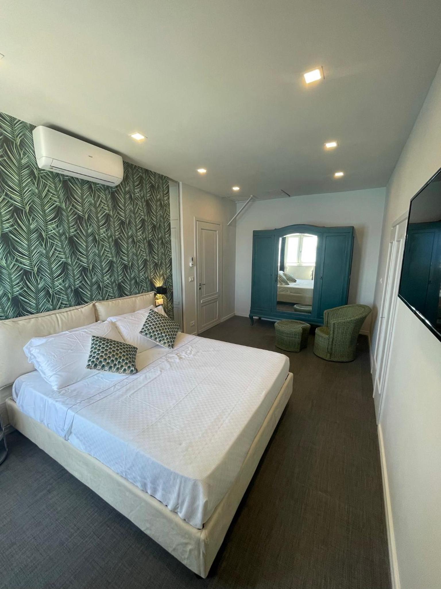 Junior Suite with Sea View photo 2