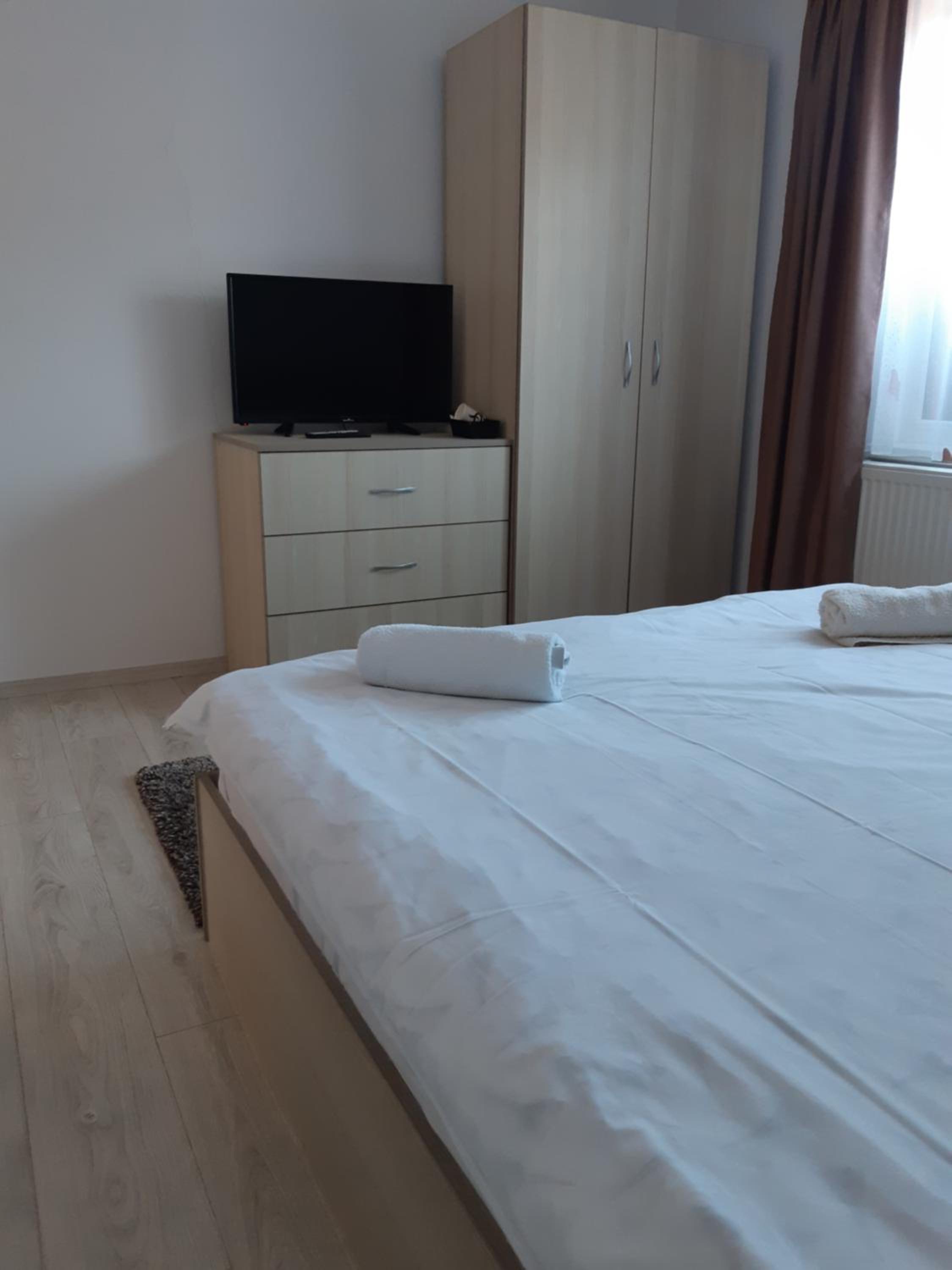 Triple Room - Photo 6