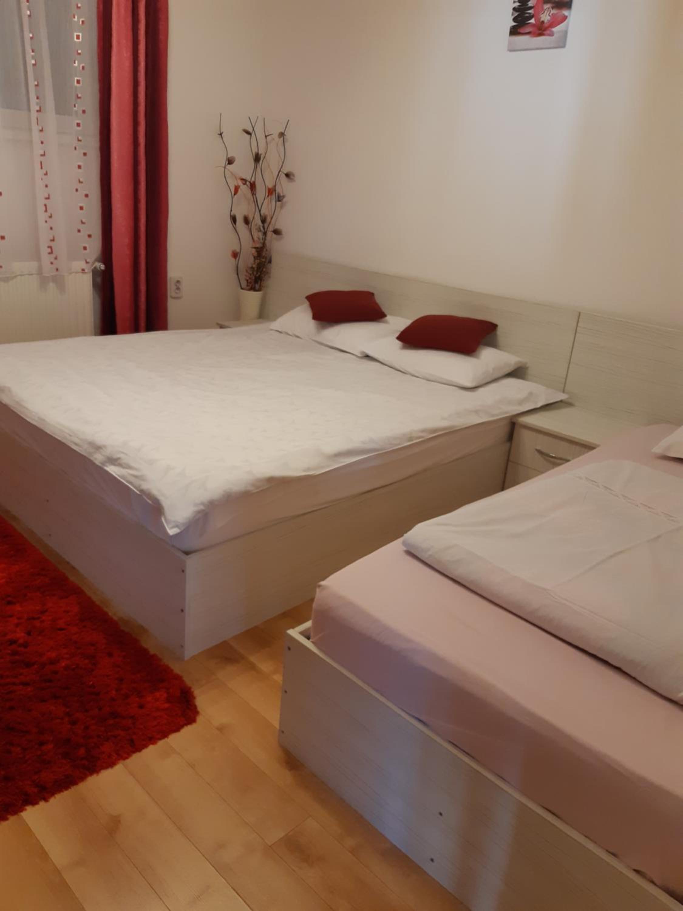 Triple Room - Photo 10