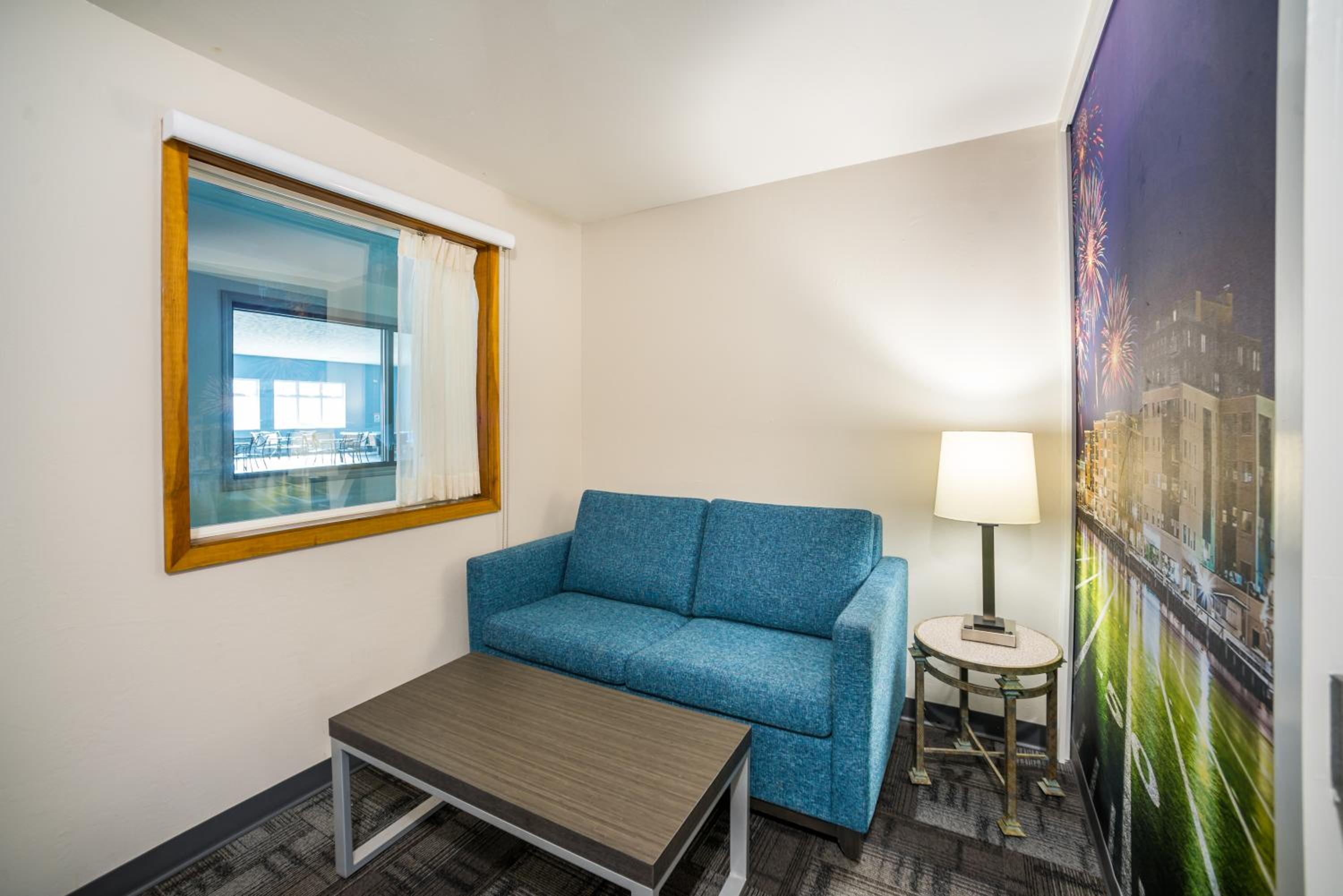 King Studio Suite, Non-Smoking

 photo 2