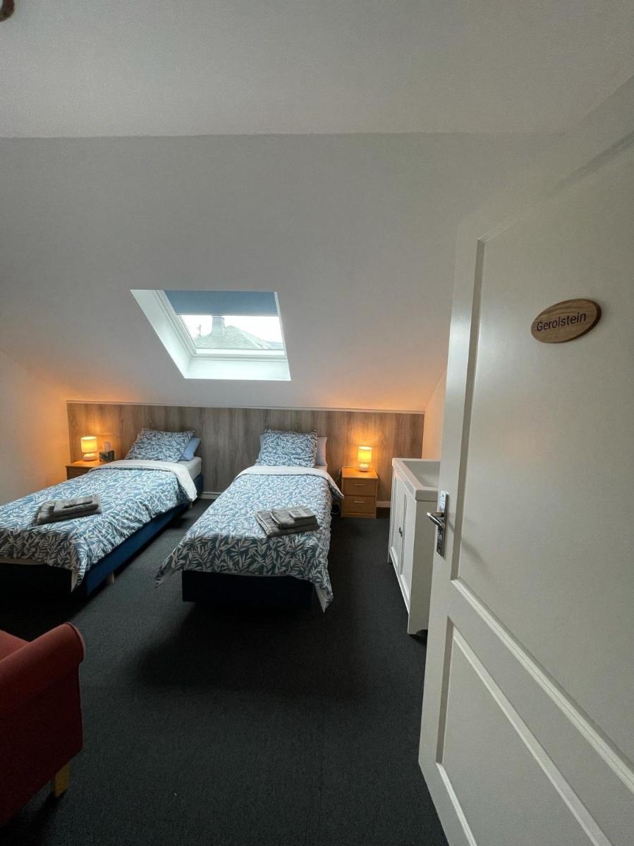 Double or Twin Room photo 1