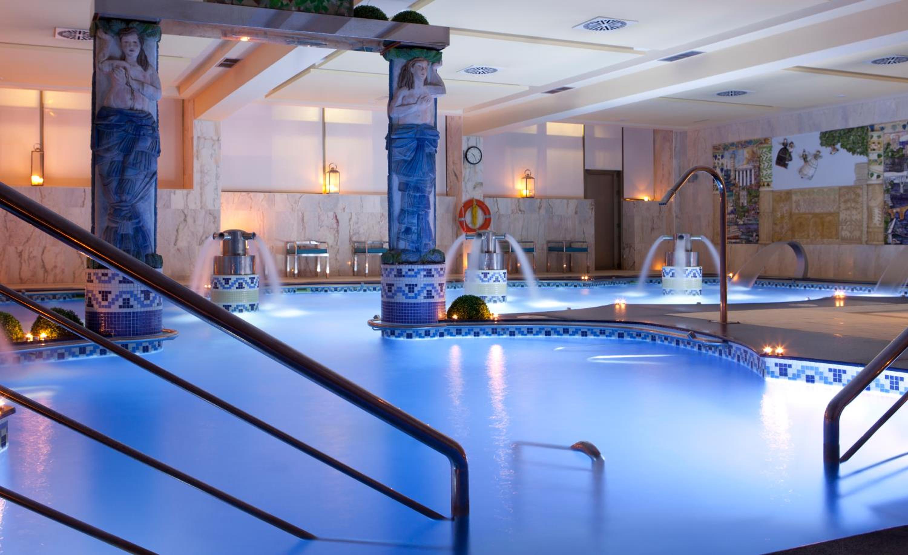 Single Room with Spa Access photo 2