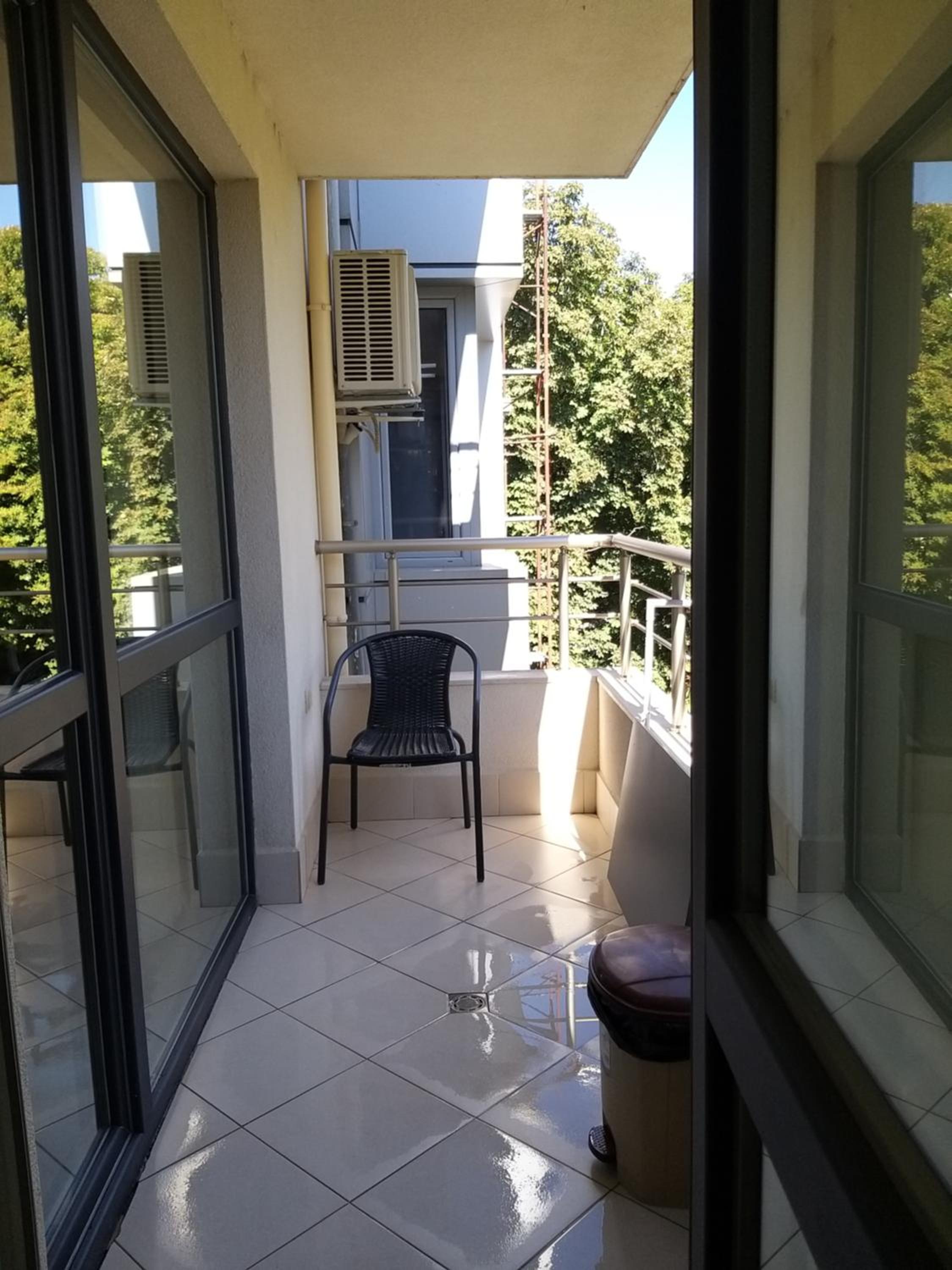 One-Bedroom Apartment - Photo 26