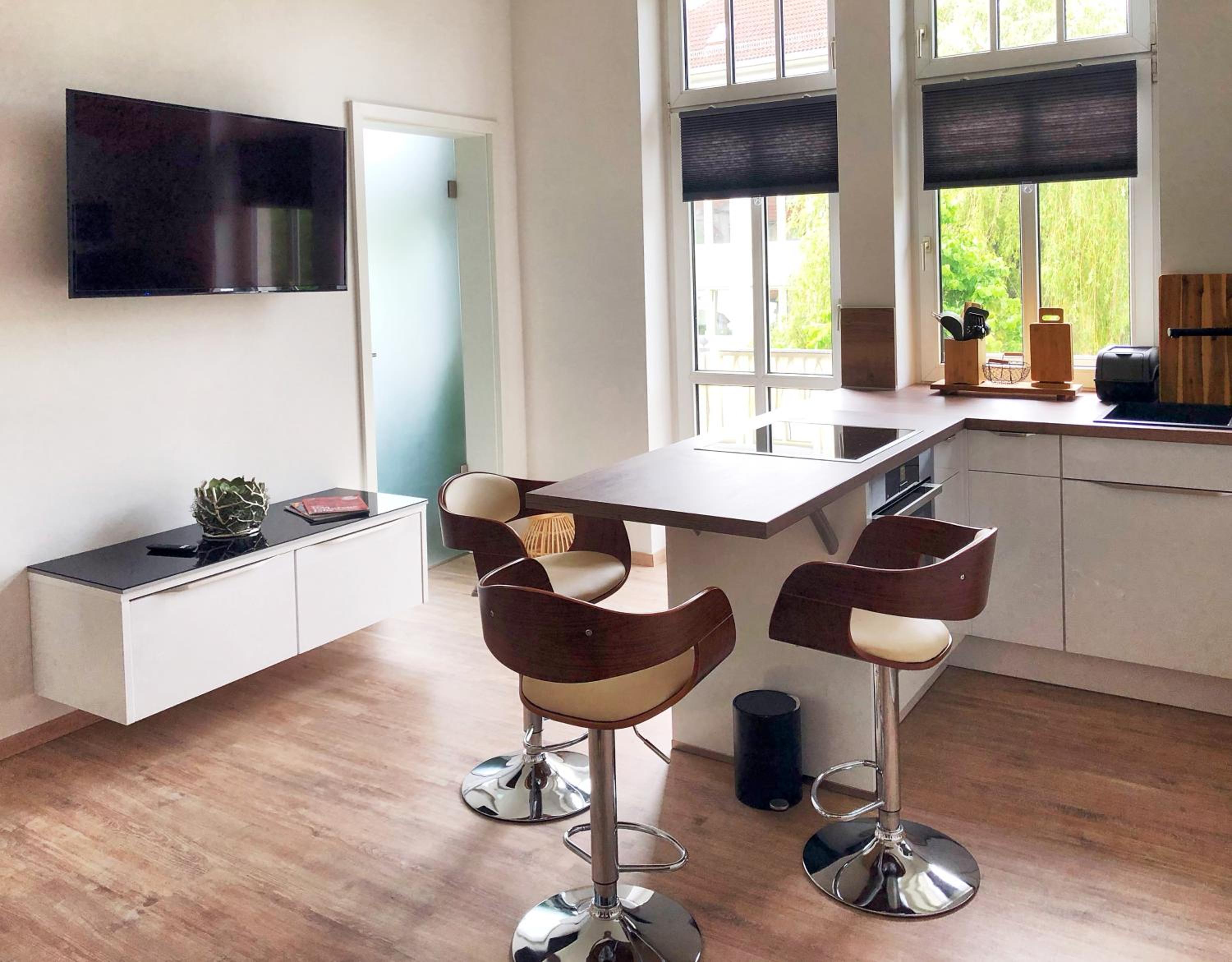Two-Bedroom Apartment - Photo 3