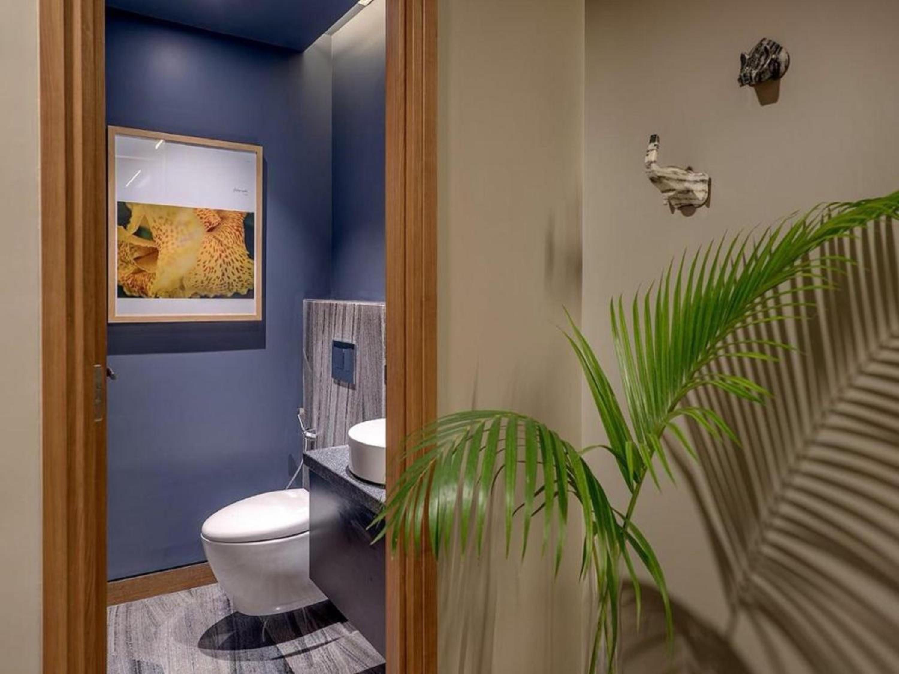 Hill View Suite with Balcony at Residences photo 3