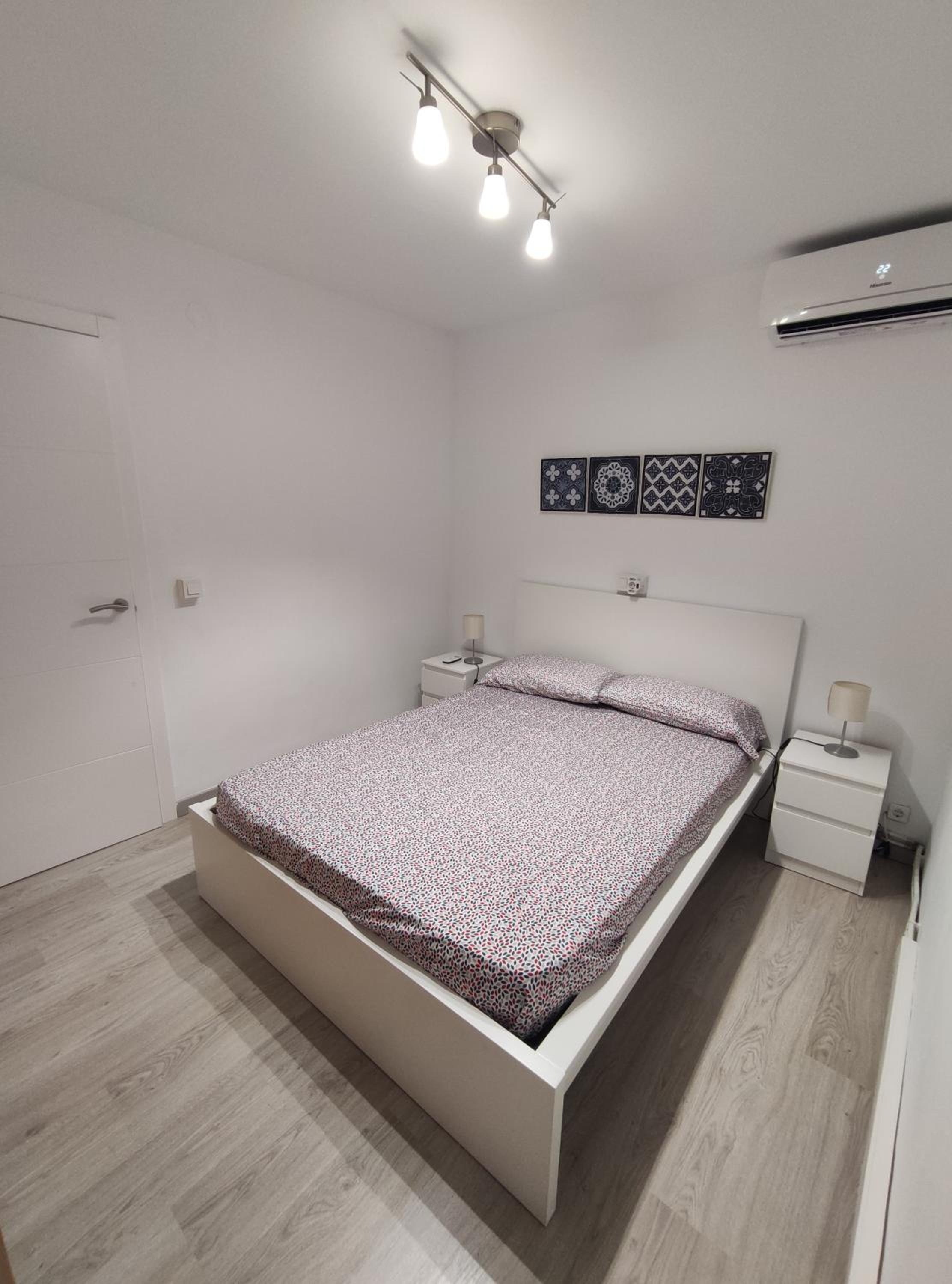 One-Bedroom Apartment - Photo 20
