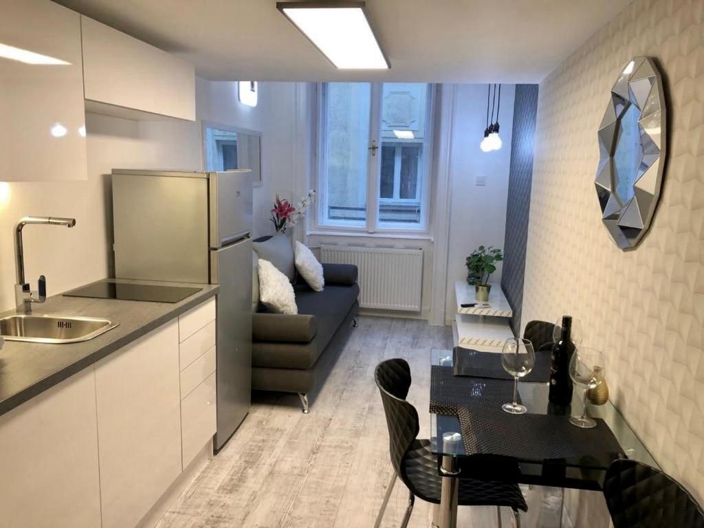 Two-Bedroom Apartment - Photo 28