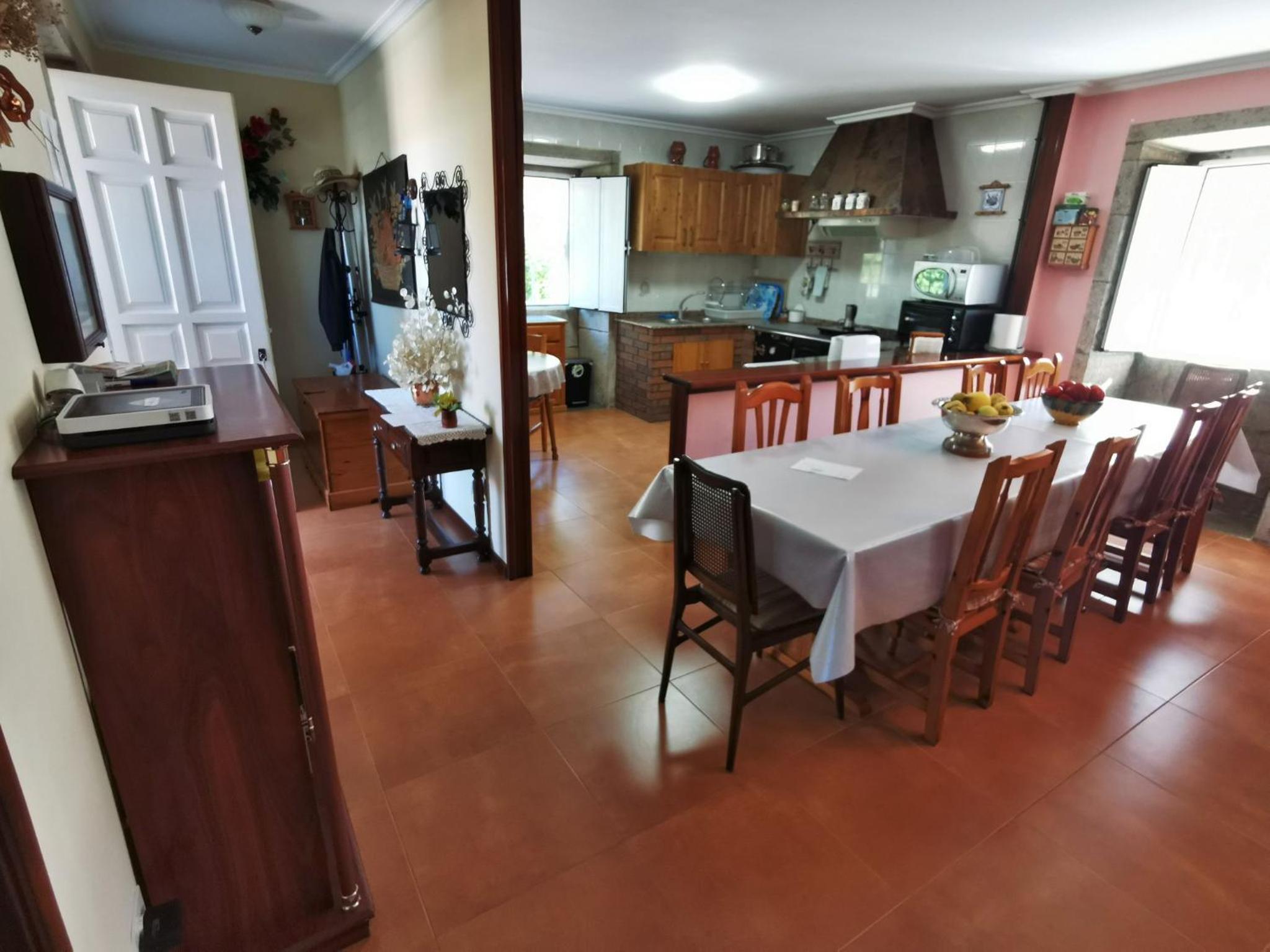 Four-Bedroom House photo 3