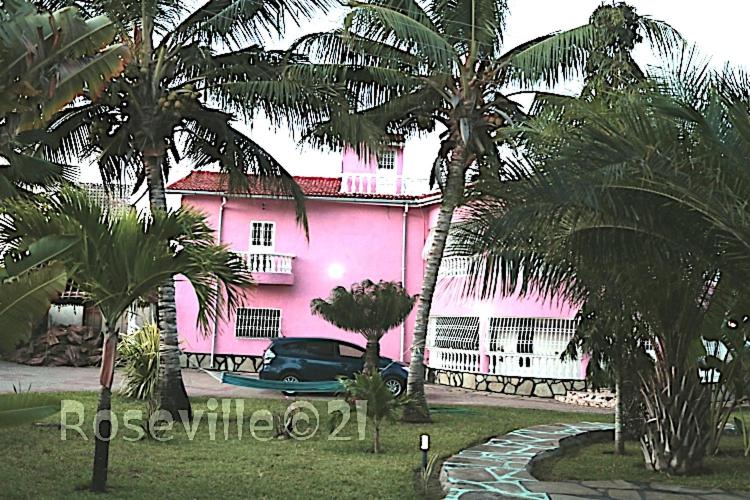 Villa with Private Pool - Photo 1