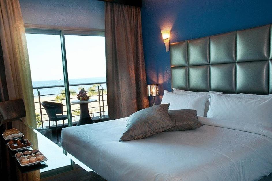 Executive Double Room with Sea View - Photo 1